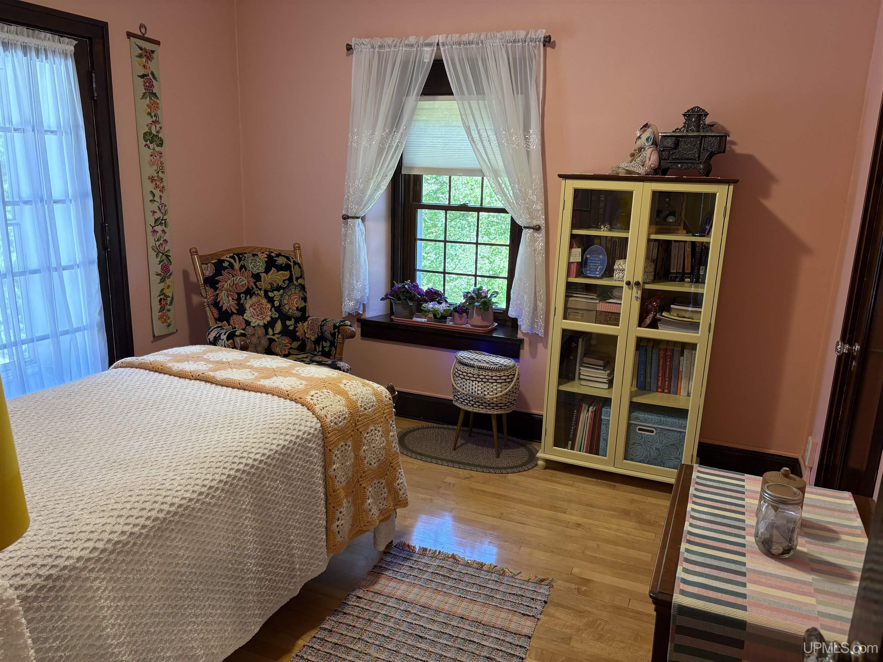 main property photo 20