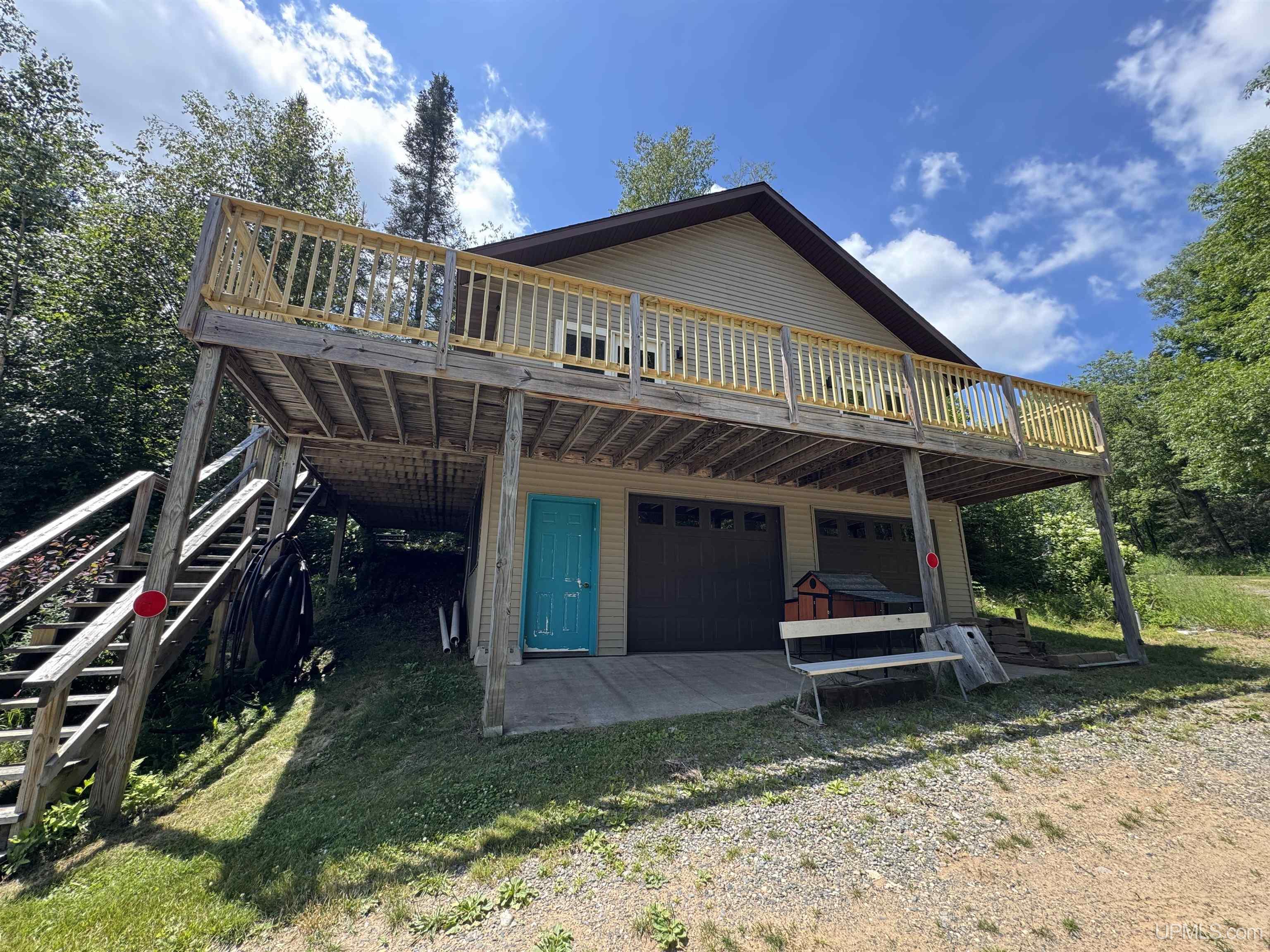 main property photo 39