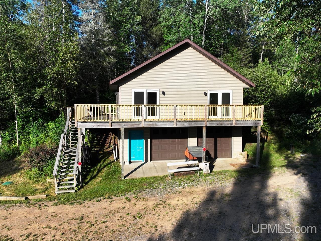 main property photo 40