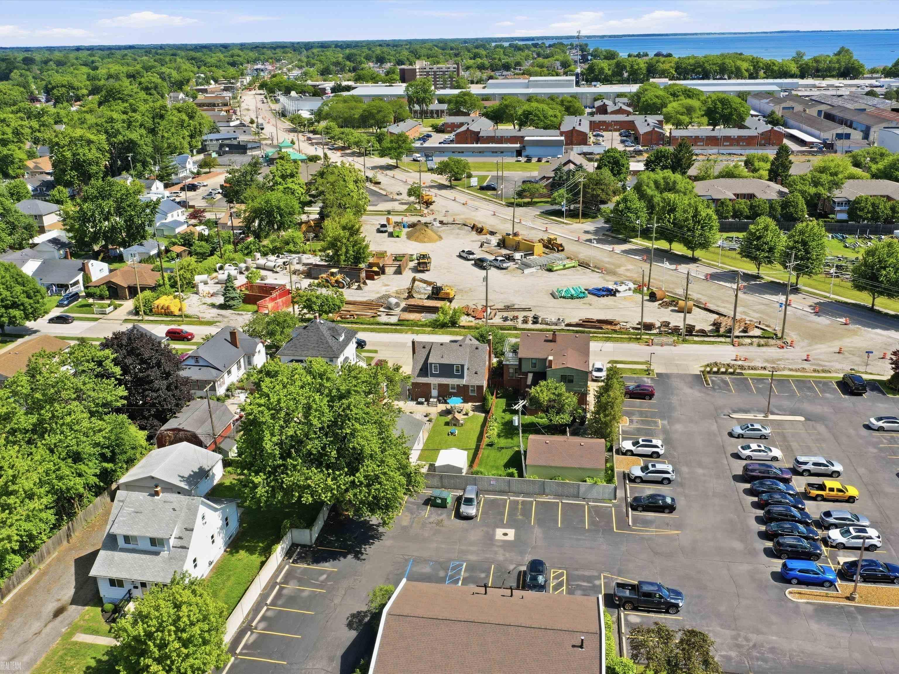 property viewer photo 32