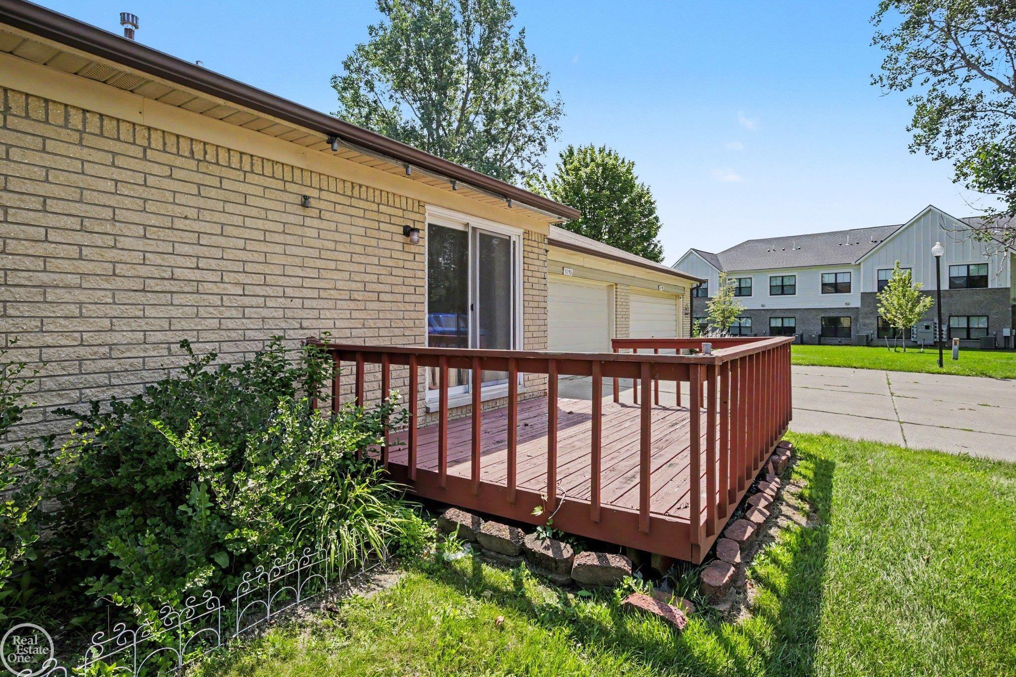 main property photo 23
