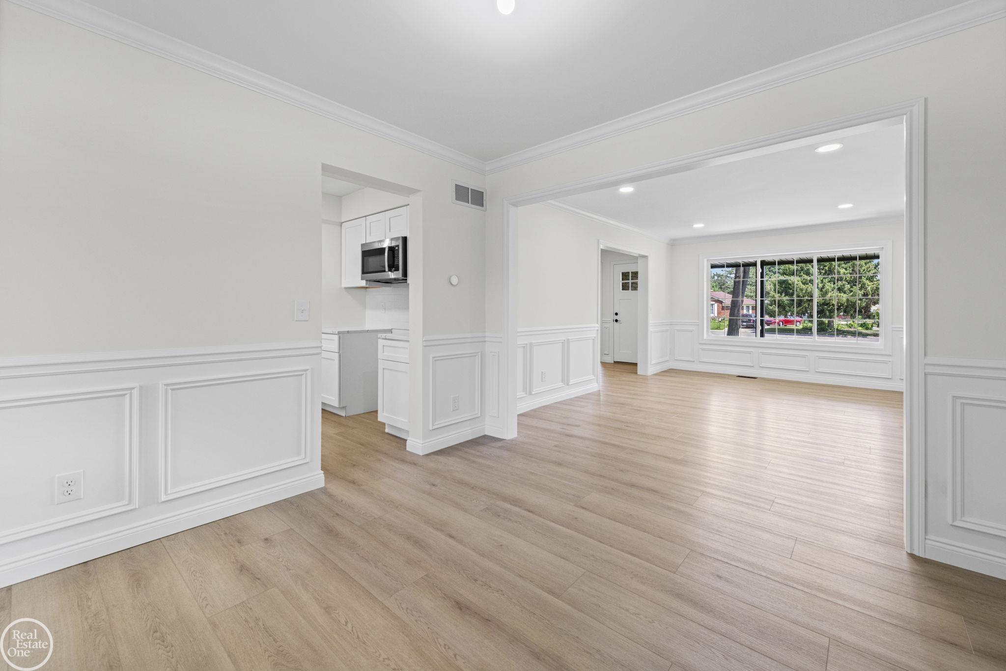 property viewer photo 11