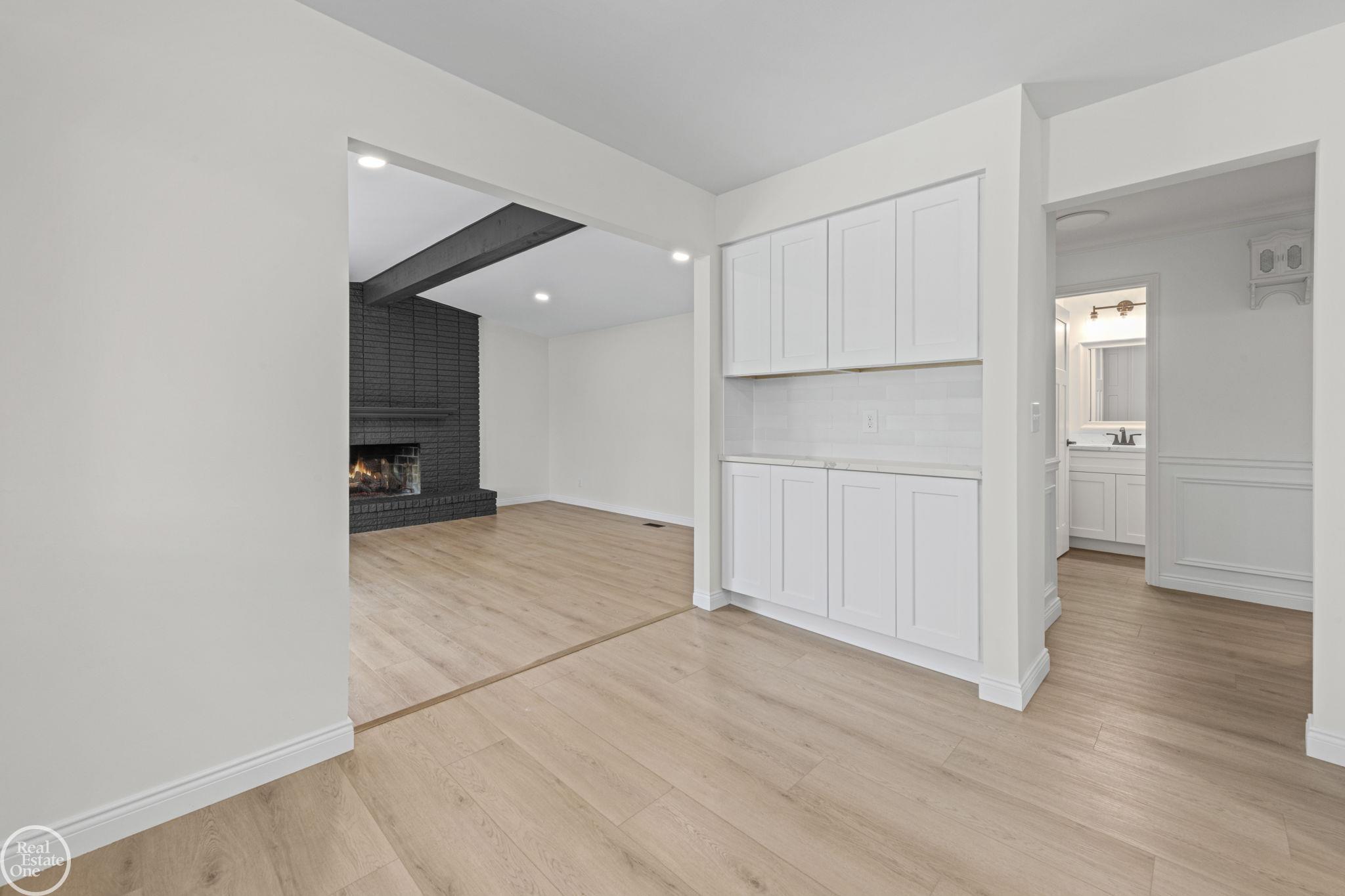 property viewer photo 14