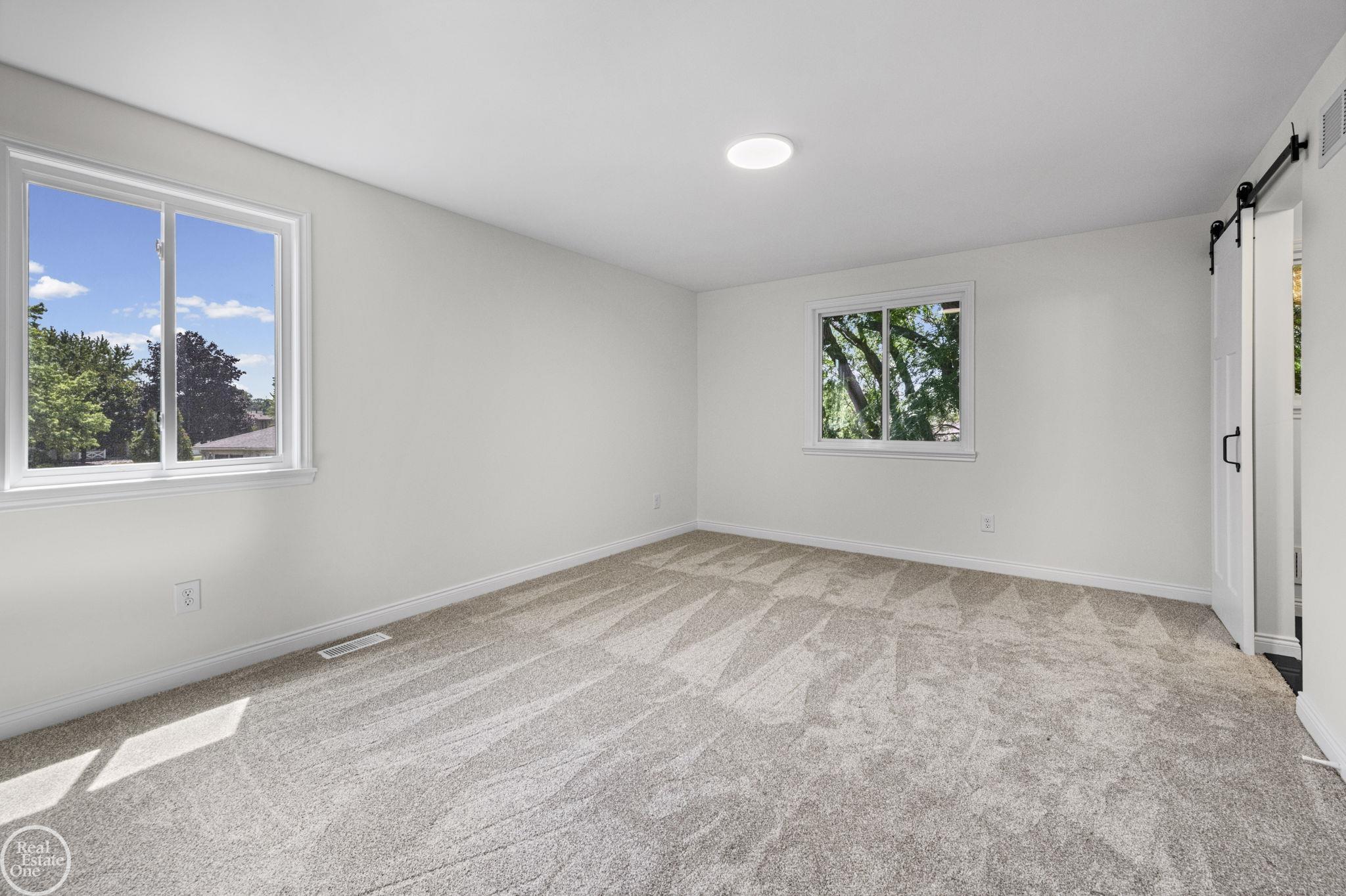 property viewer photo 21