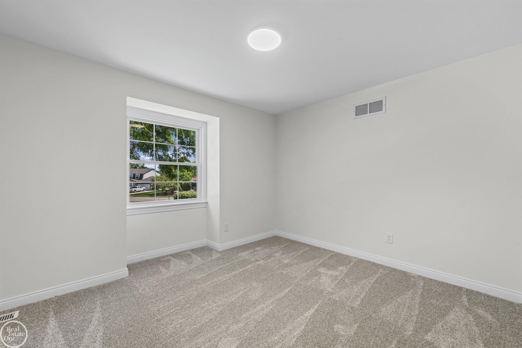 property viewer photo 24