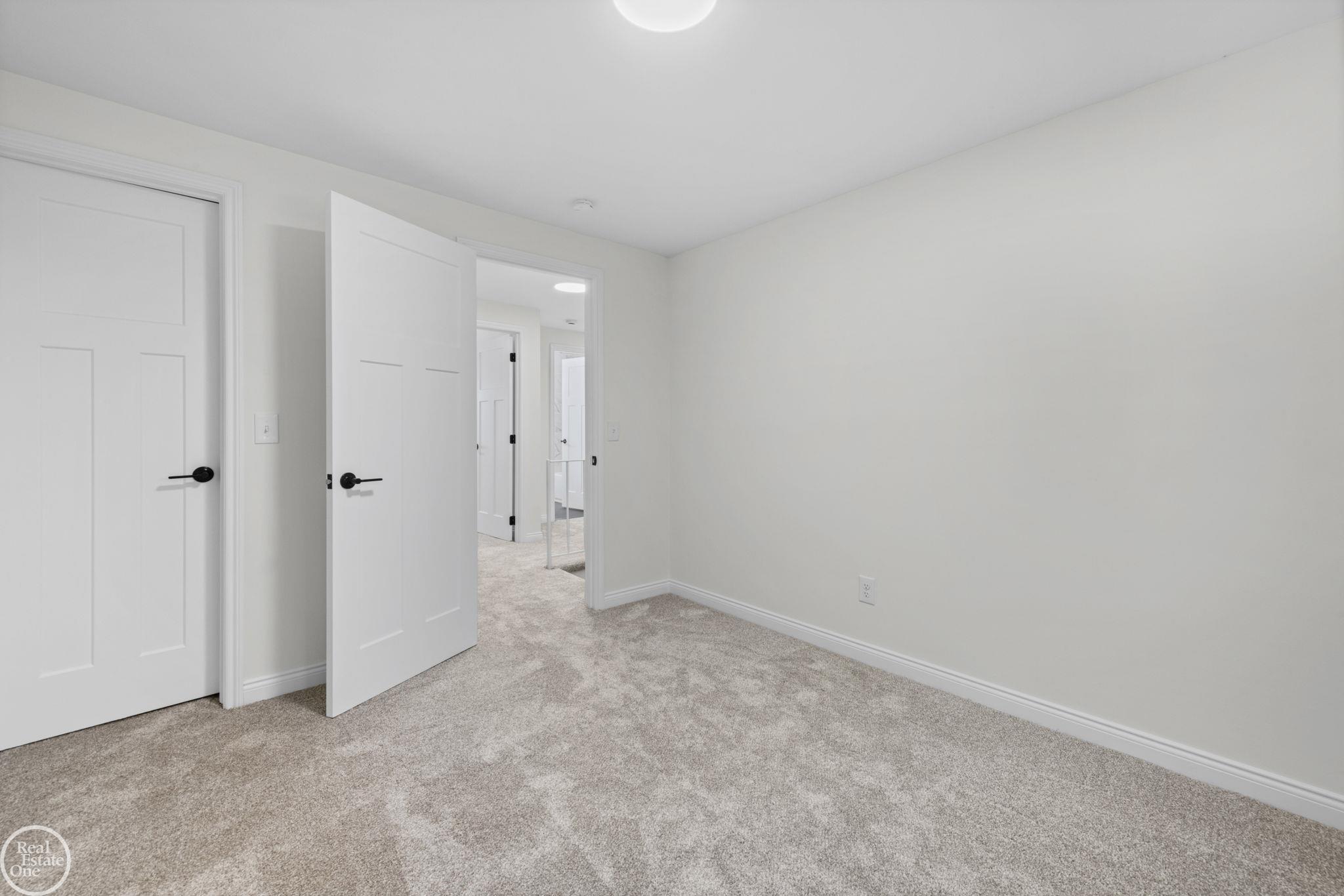 property viewer photo 30