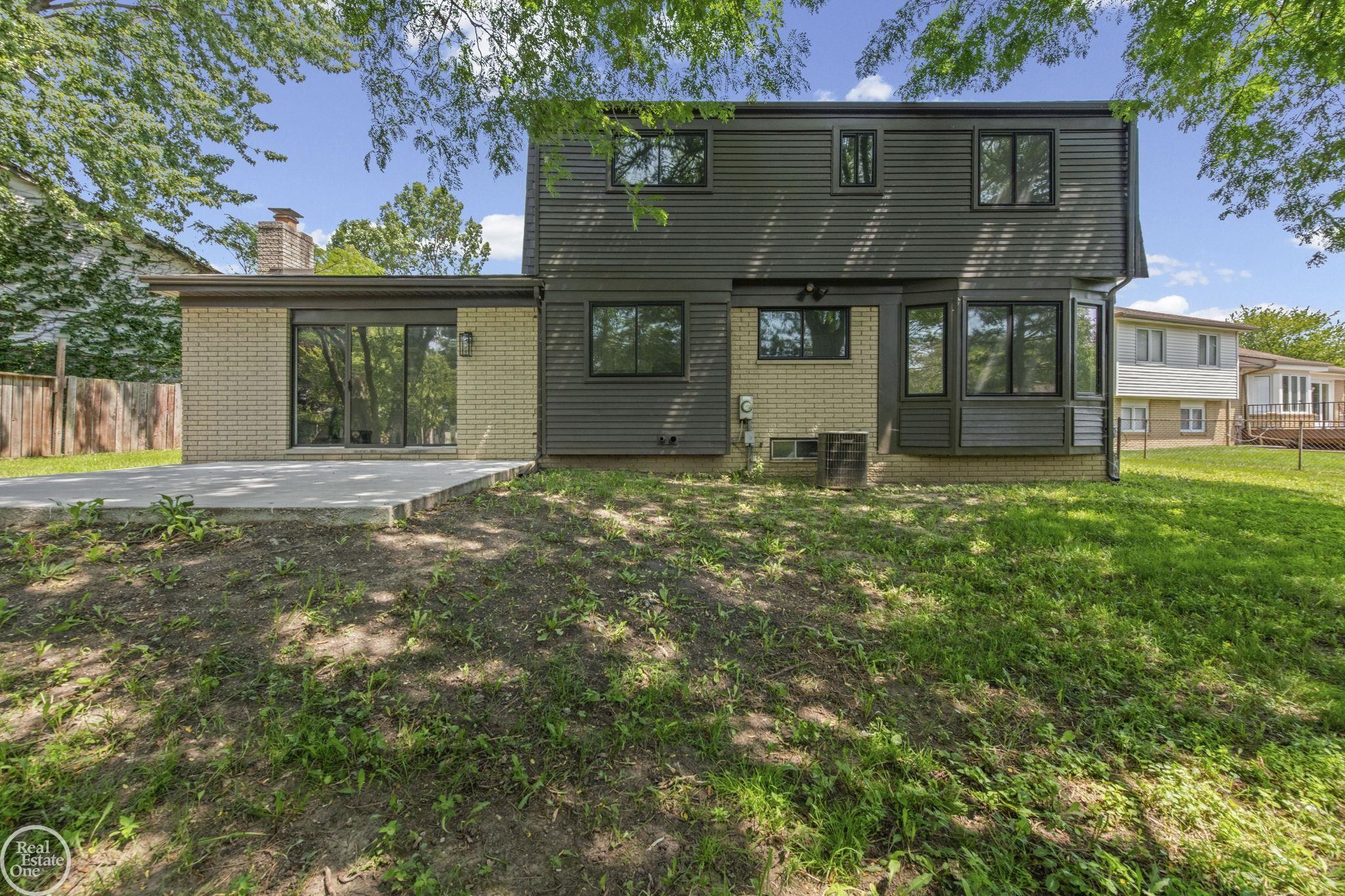 property viewer photo 36