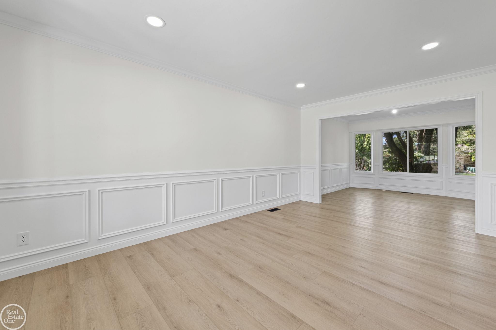property viewer photo 8