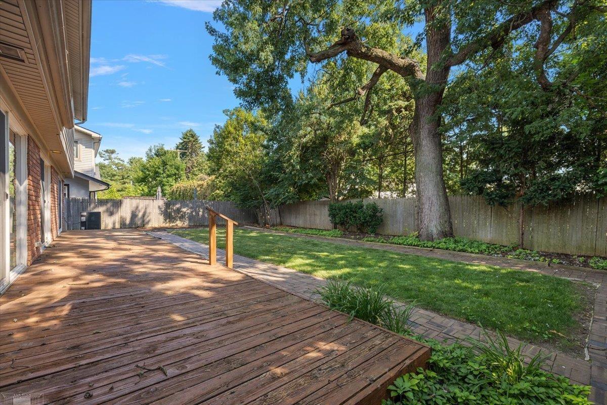 main property photo 45