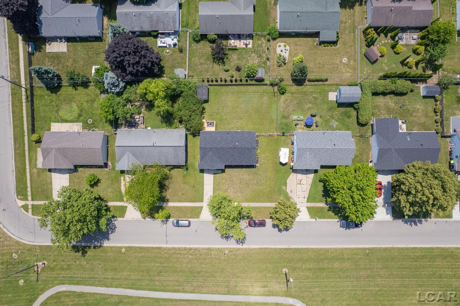 main property photo 41