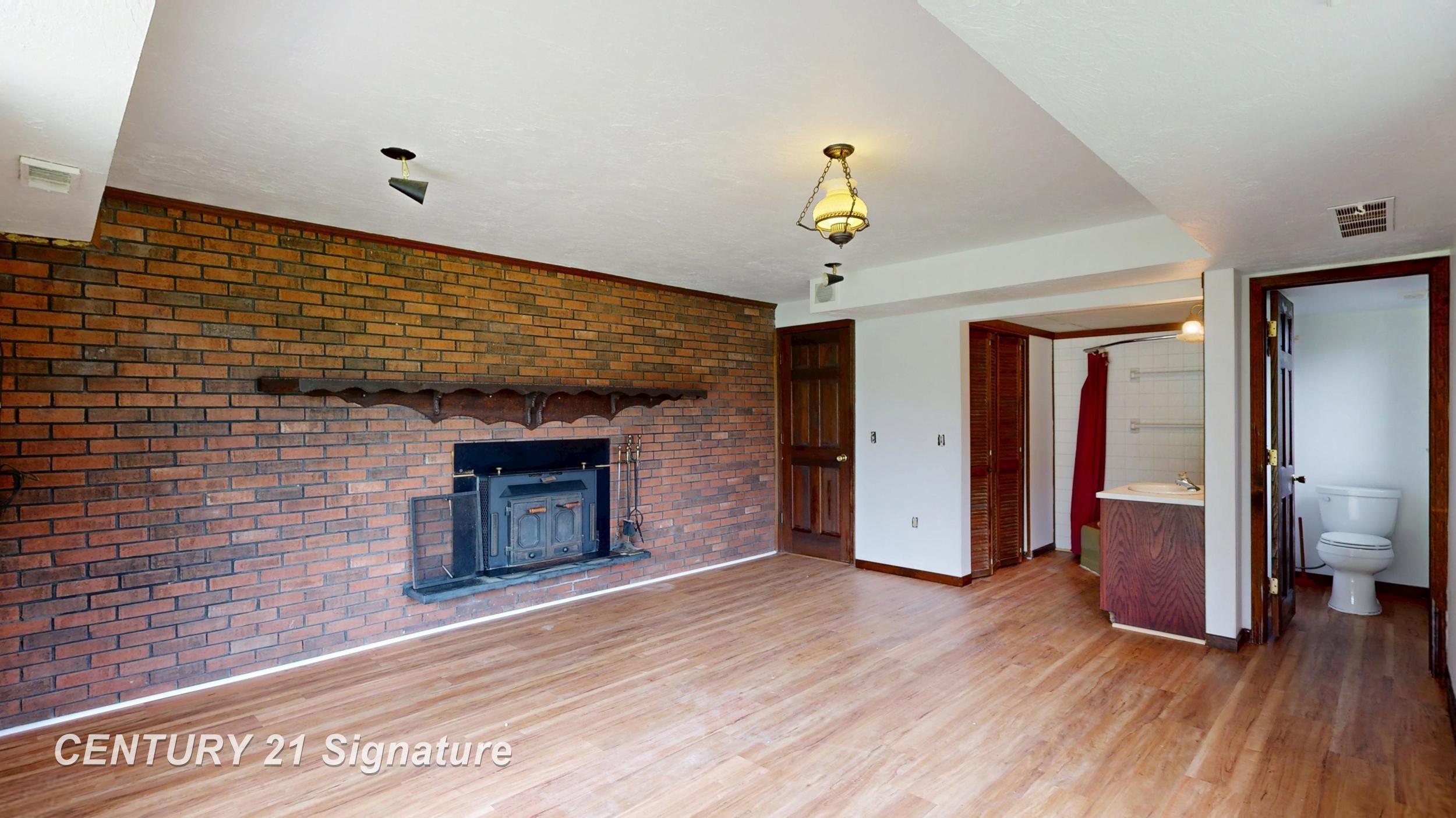 main property photo 54
