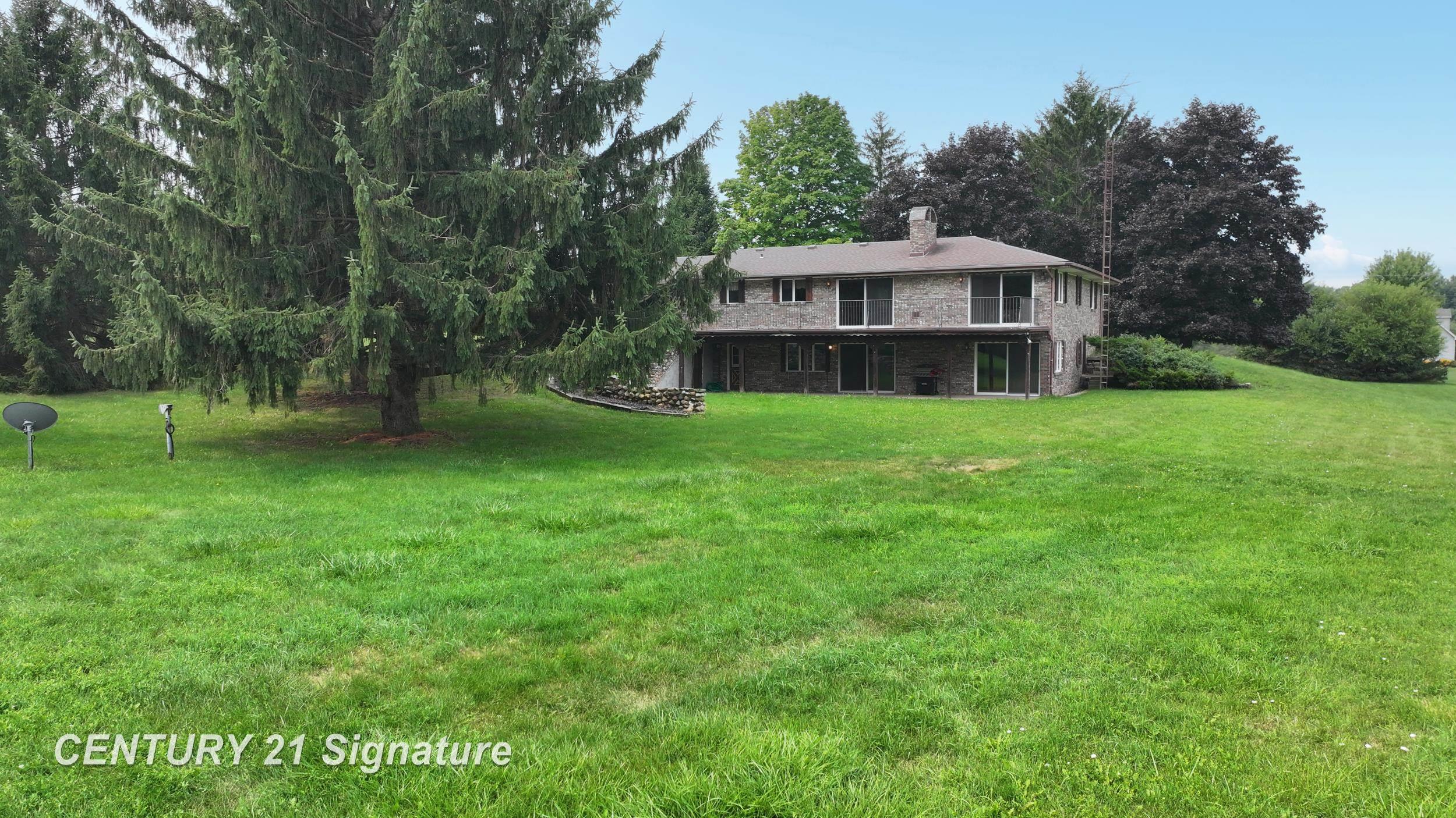 main property photo 9