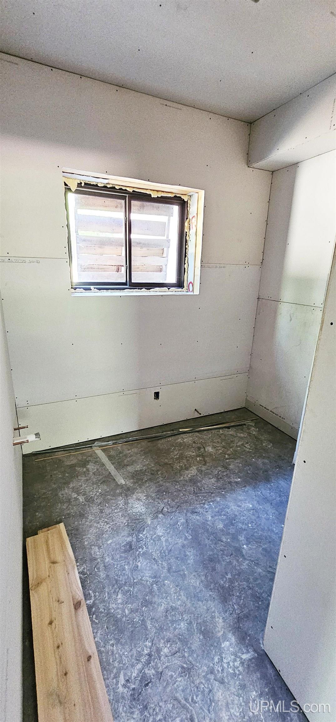 main property photo 67