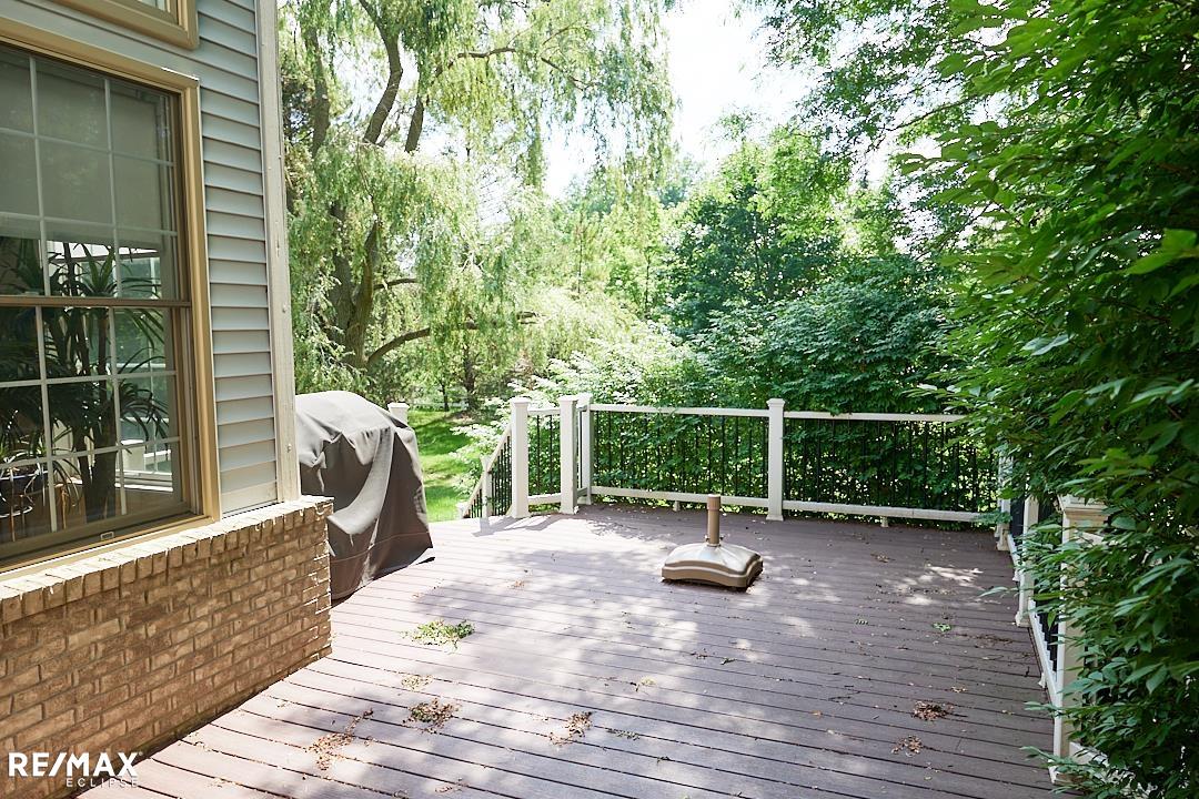 main property photo 37
