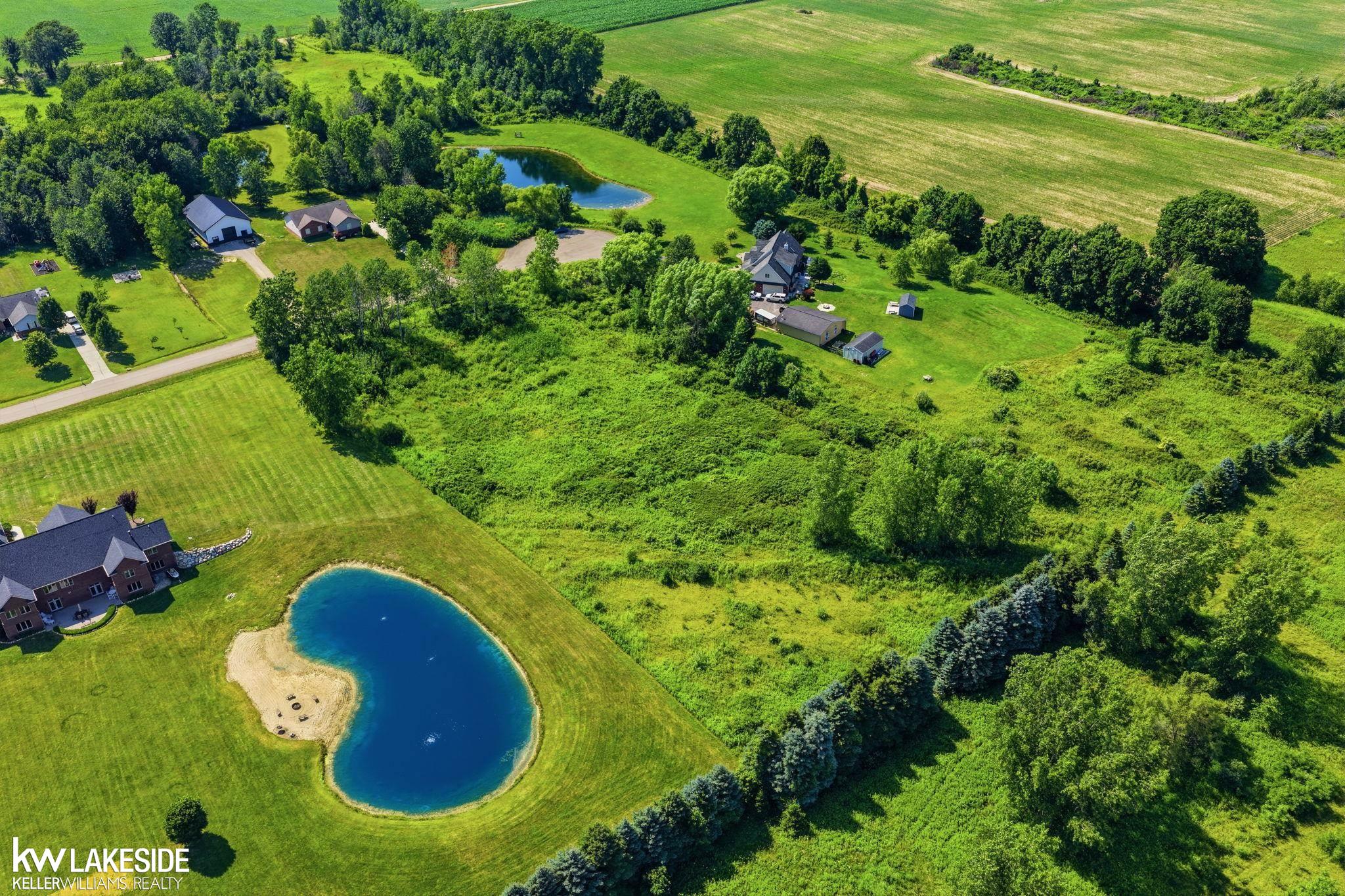 main property photo 8