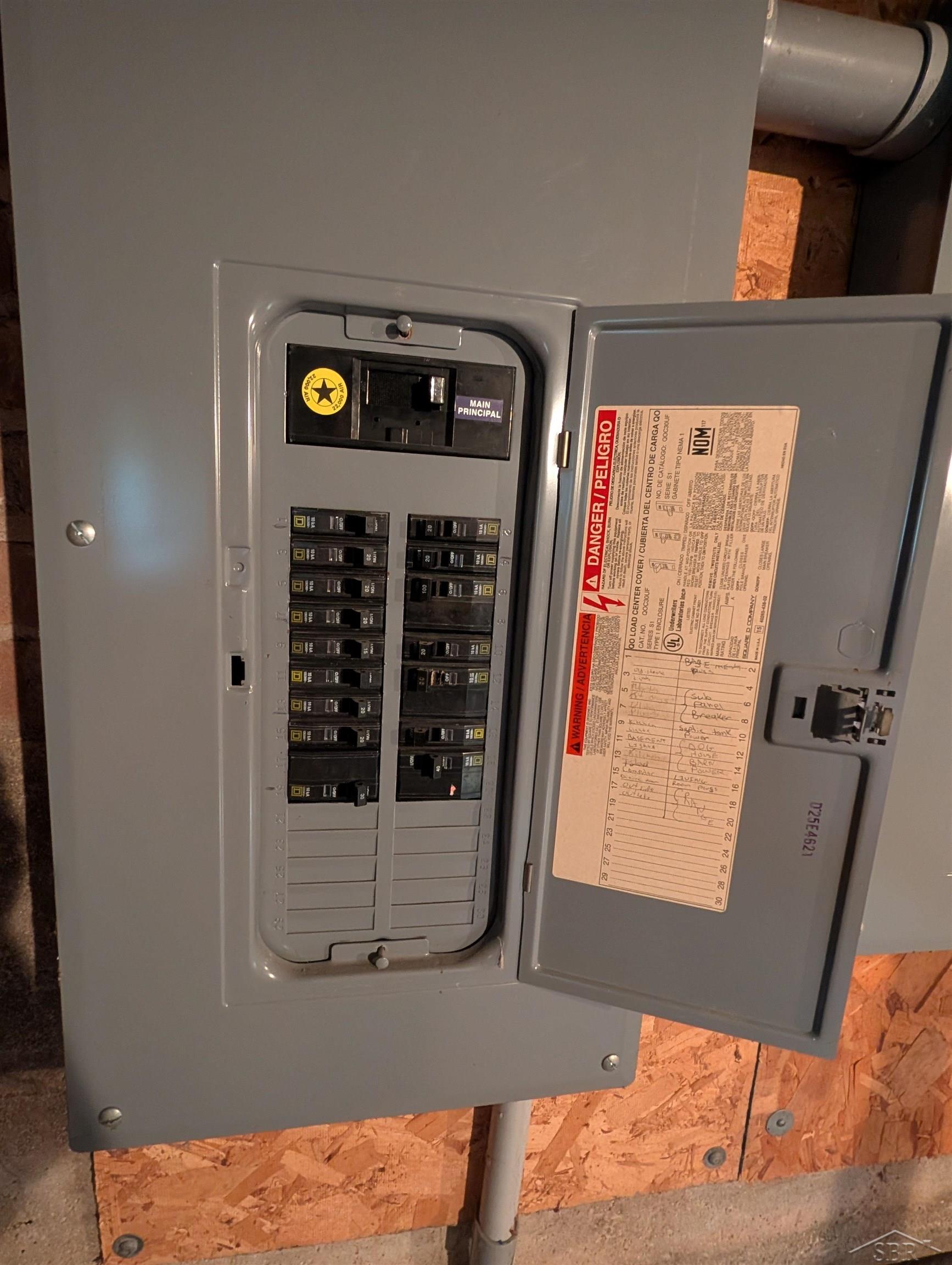 main property photo 40