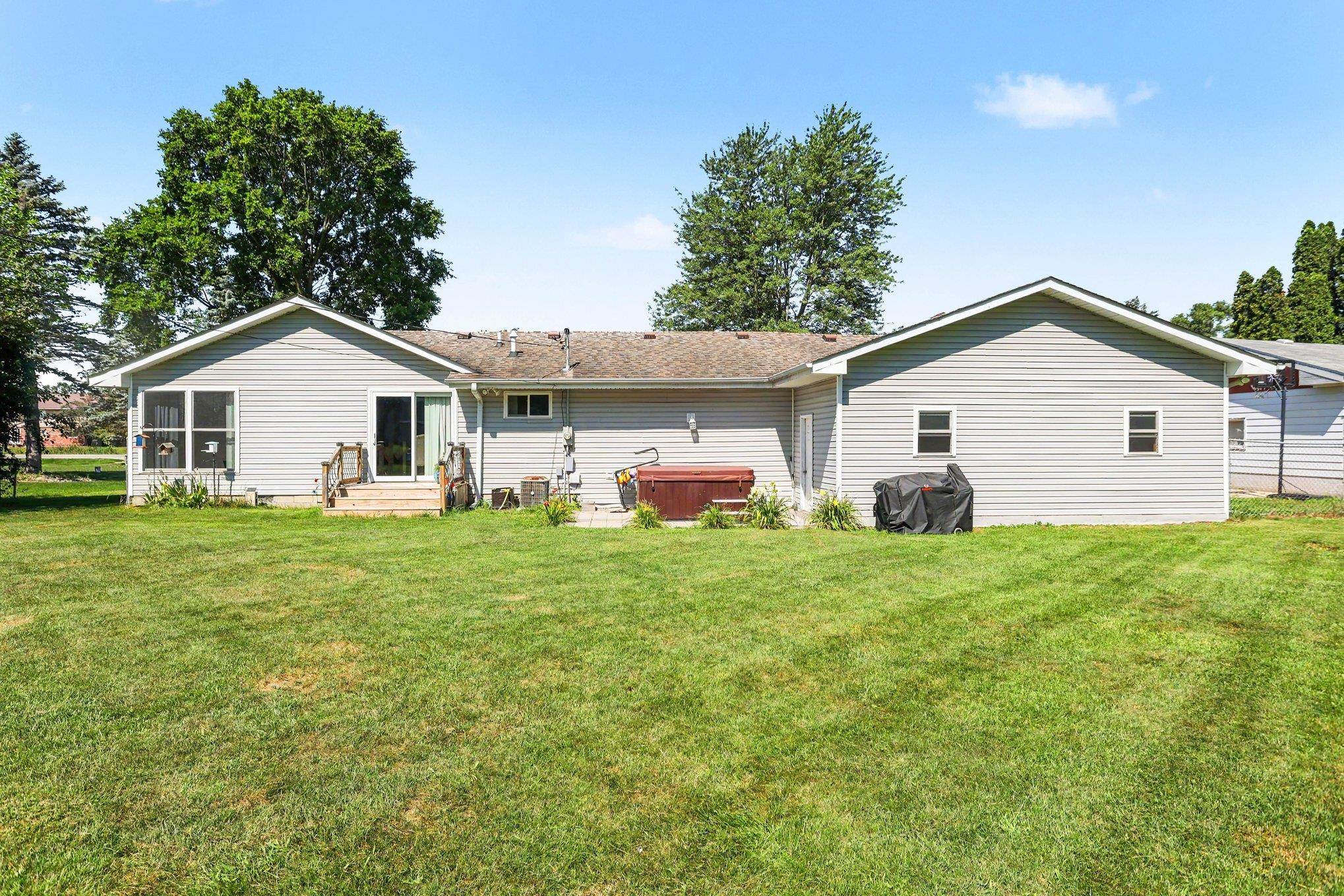 main property photo 15