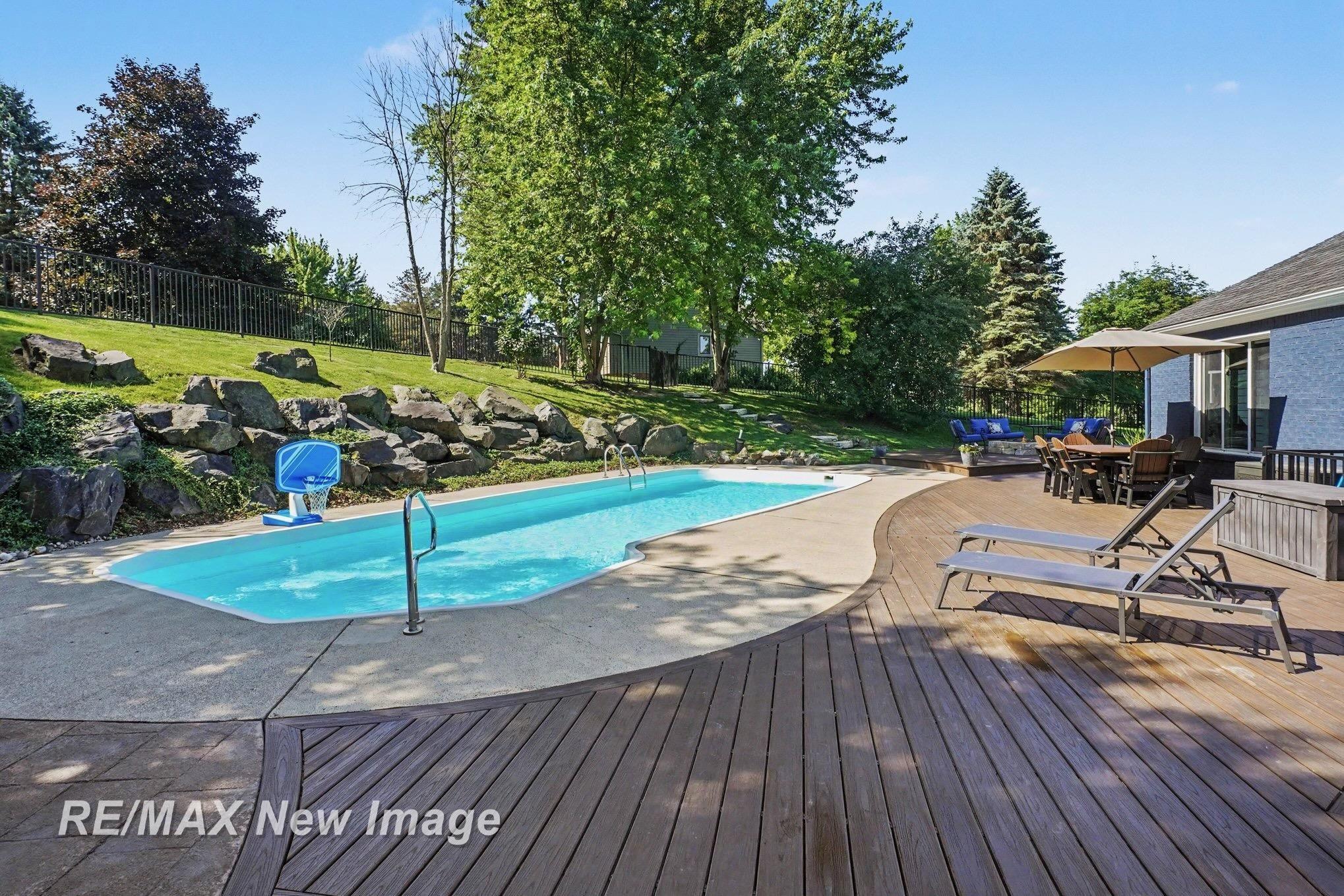 main property photo 61