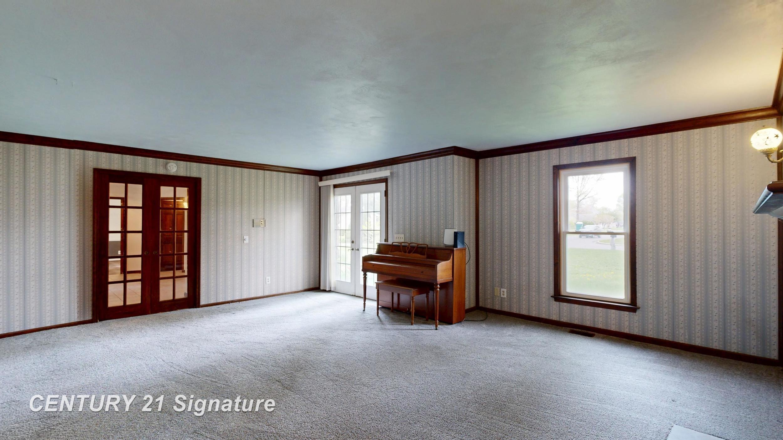 main property photo 19