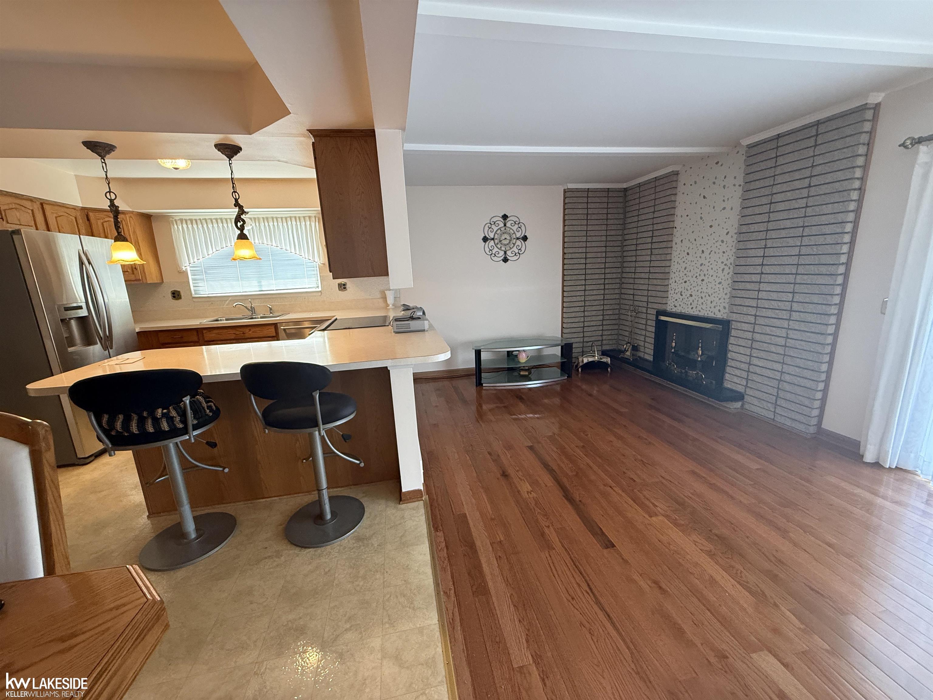 property viewer photo 12