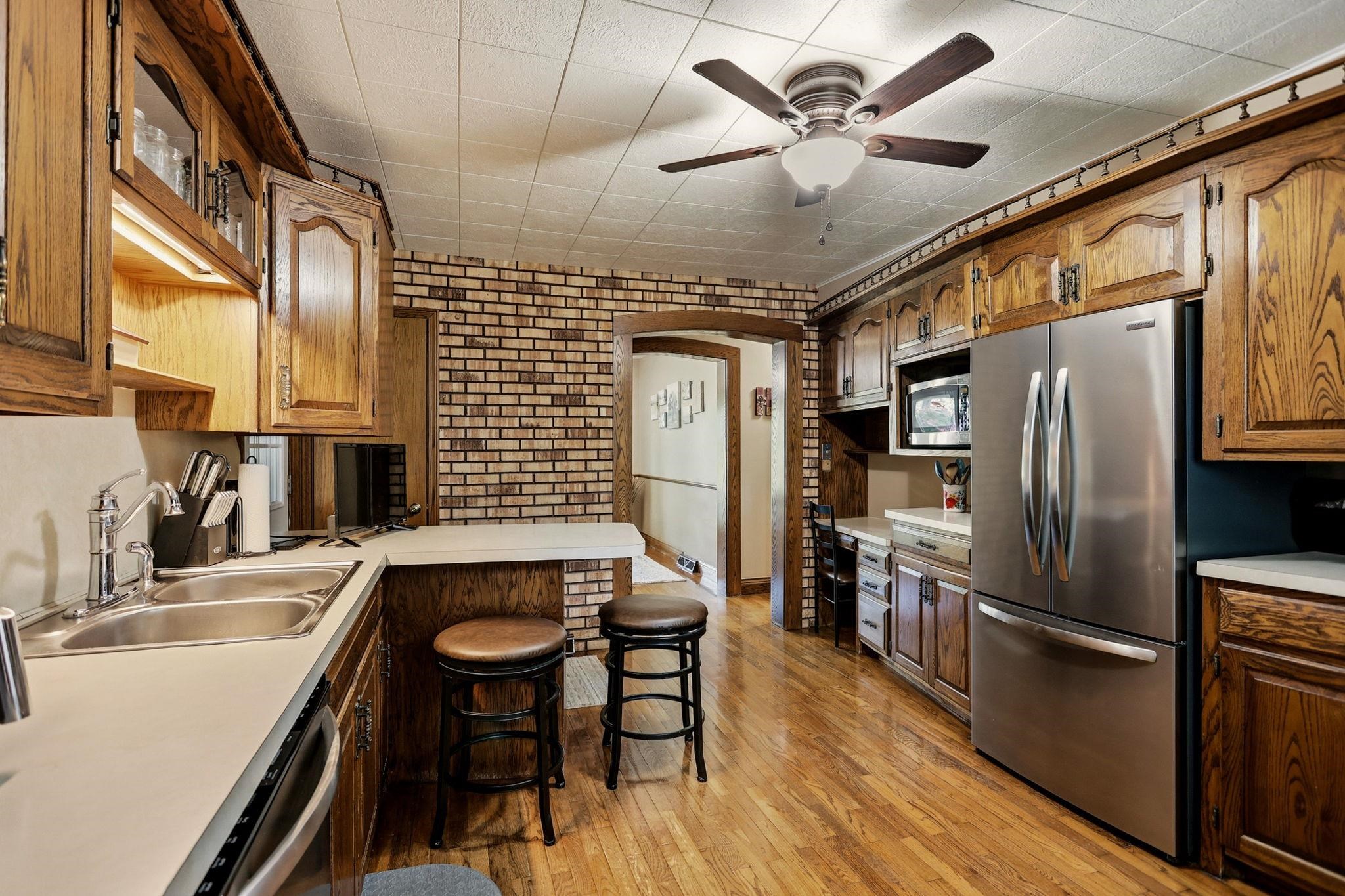 main property photo 19