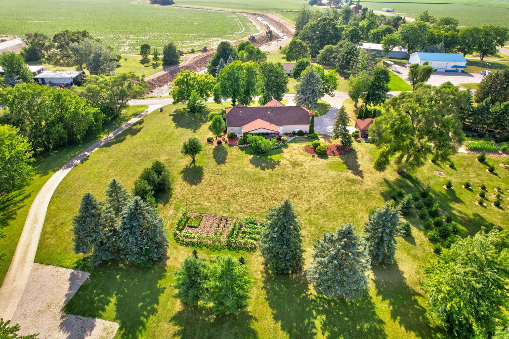 main property photo 65