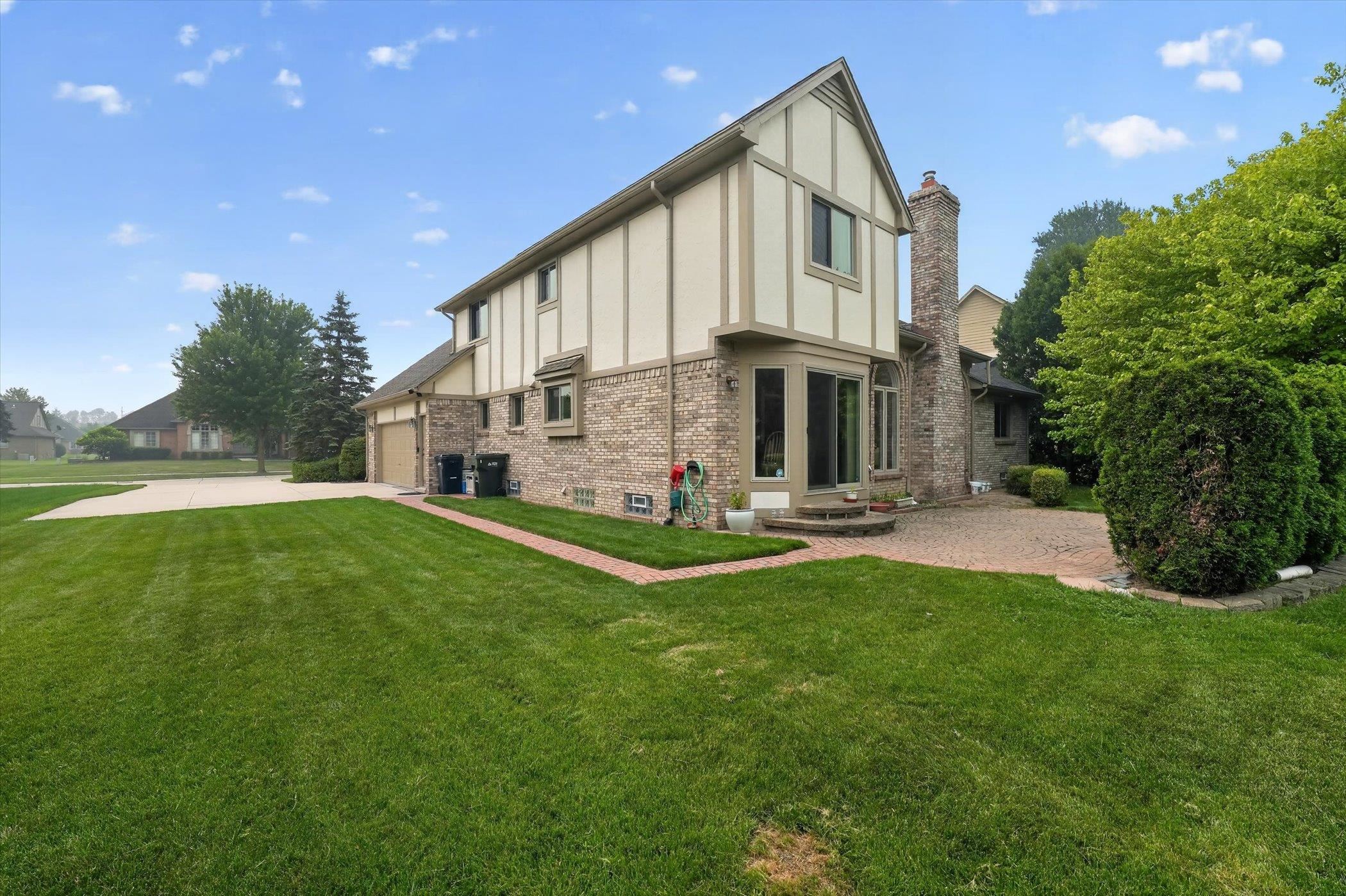 main property photo 48