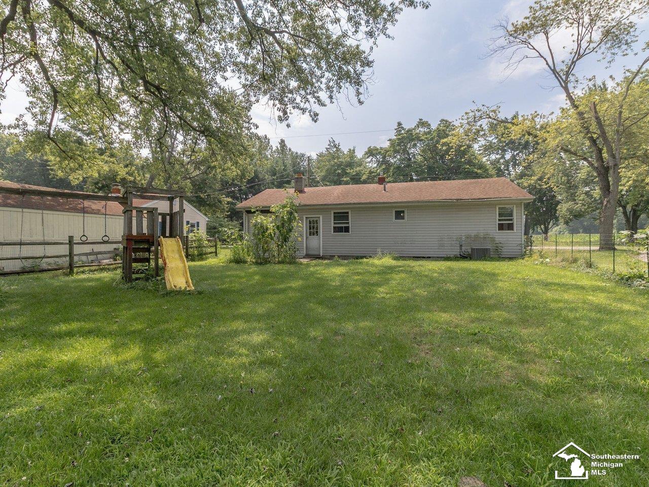 property viewer photo 32