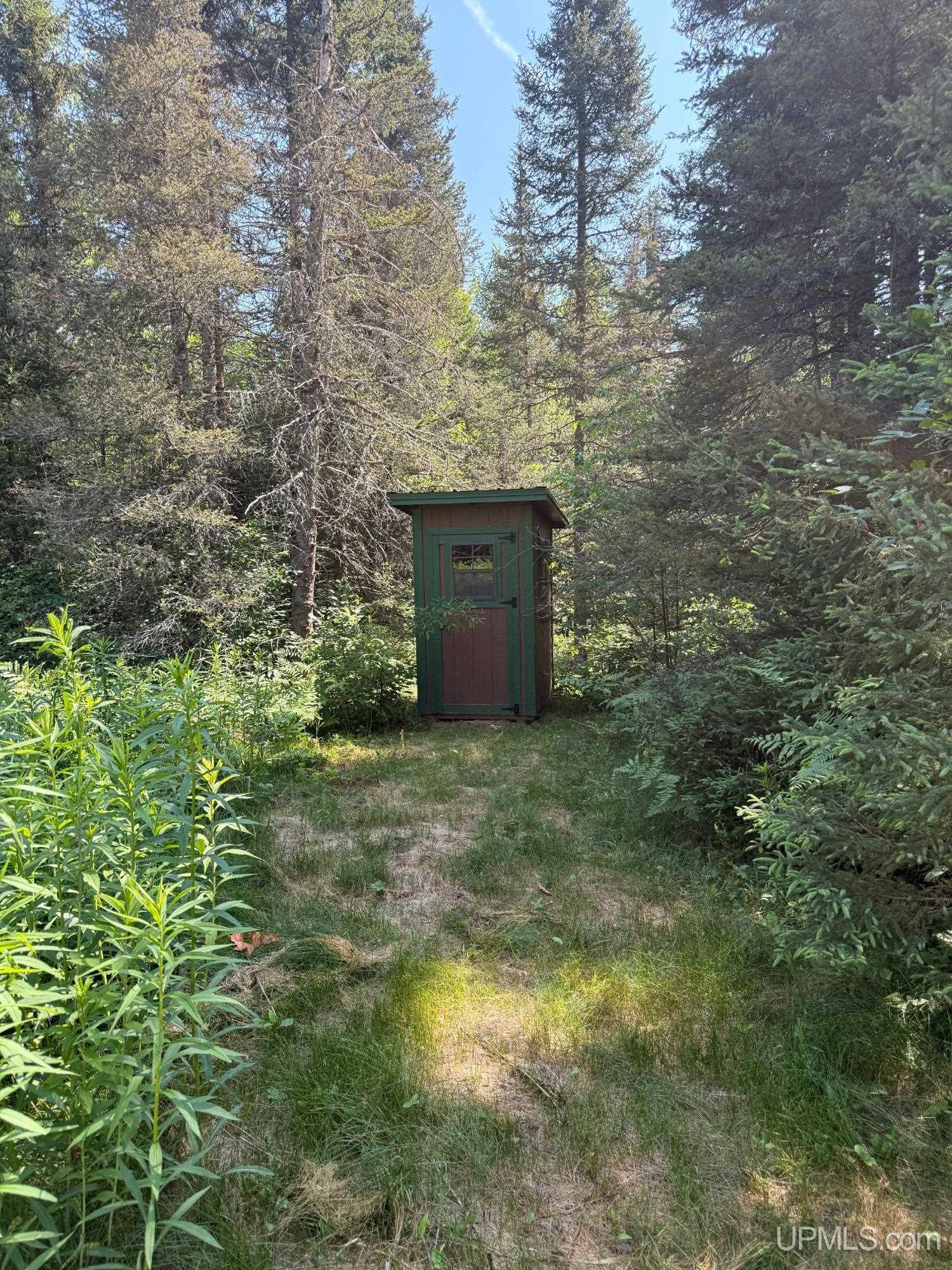main property photo 12