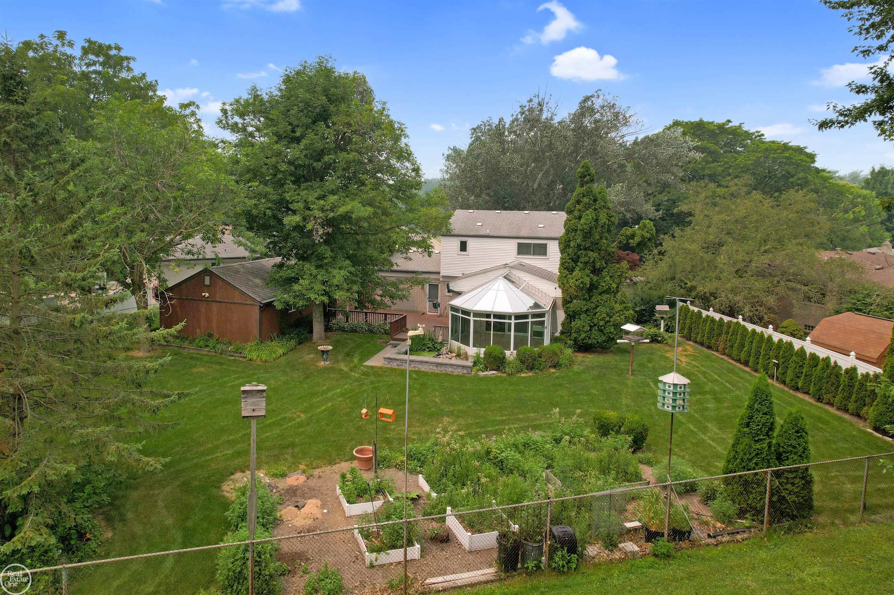 main property photo 26