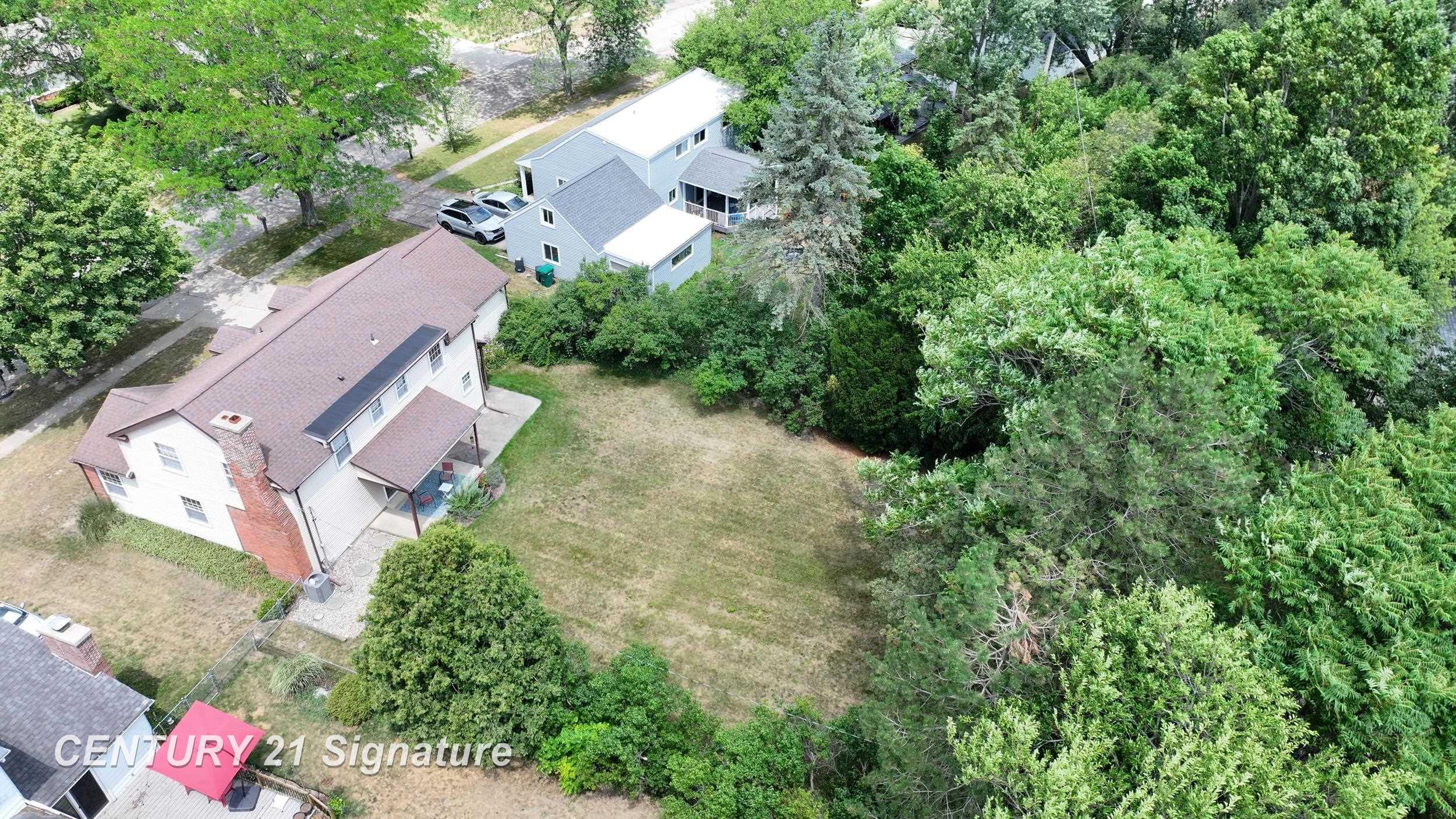 main property photo 59