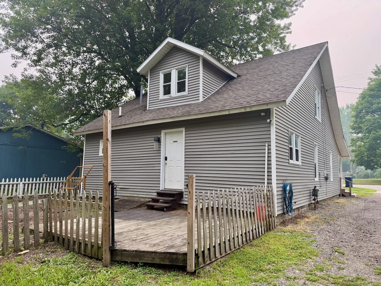 main property photo 4