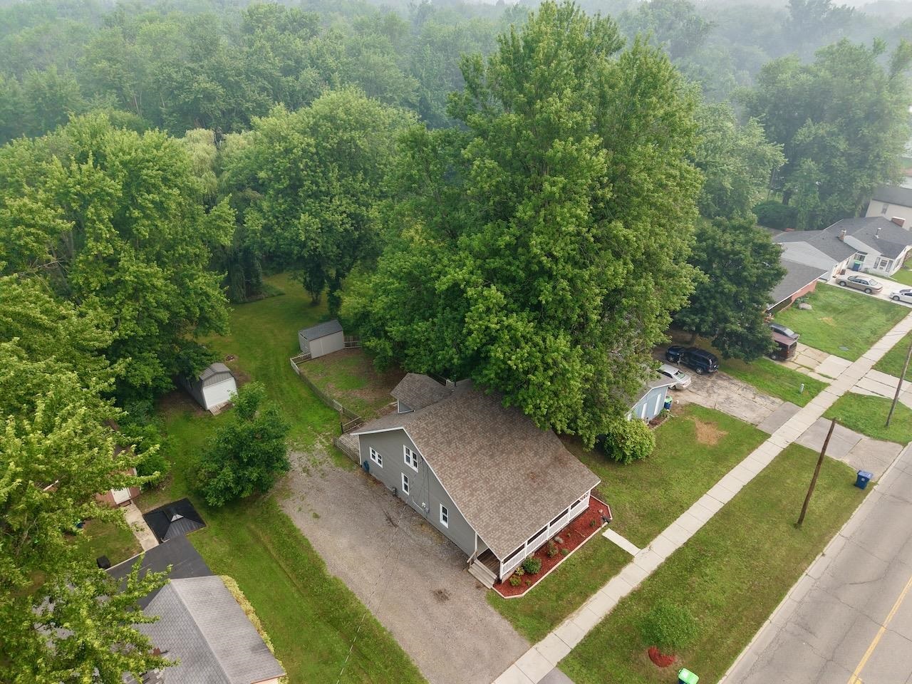 main property photo 7