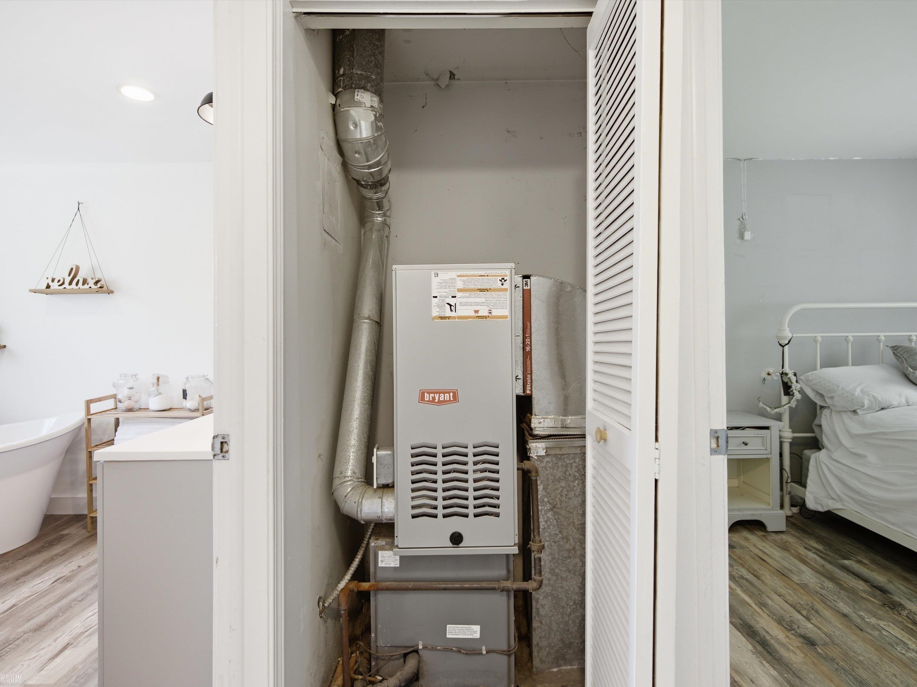 property viewer photo 26