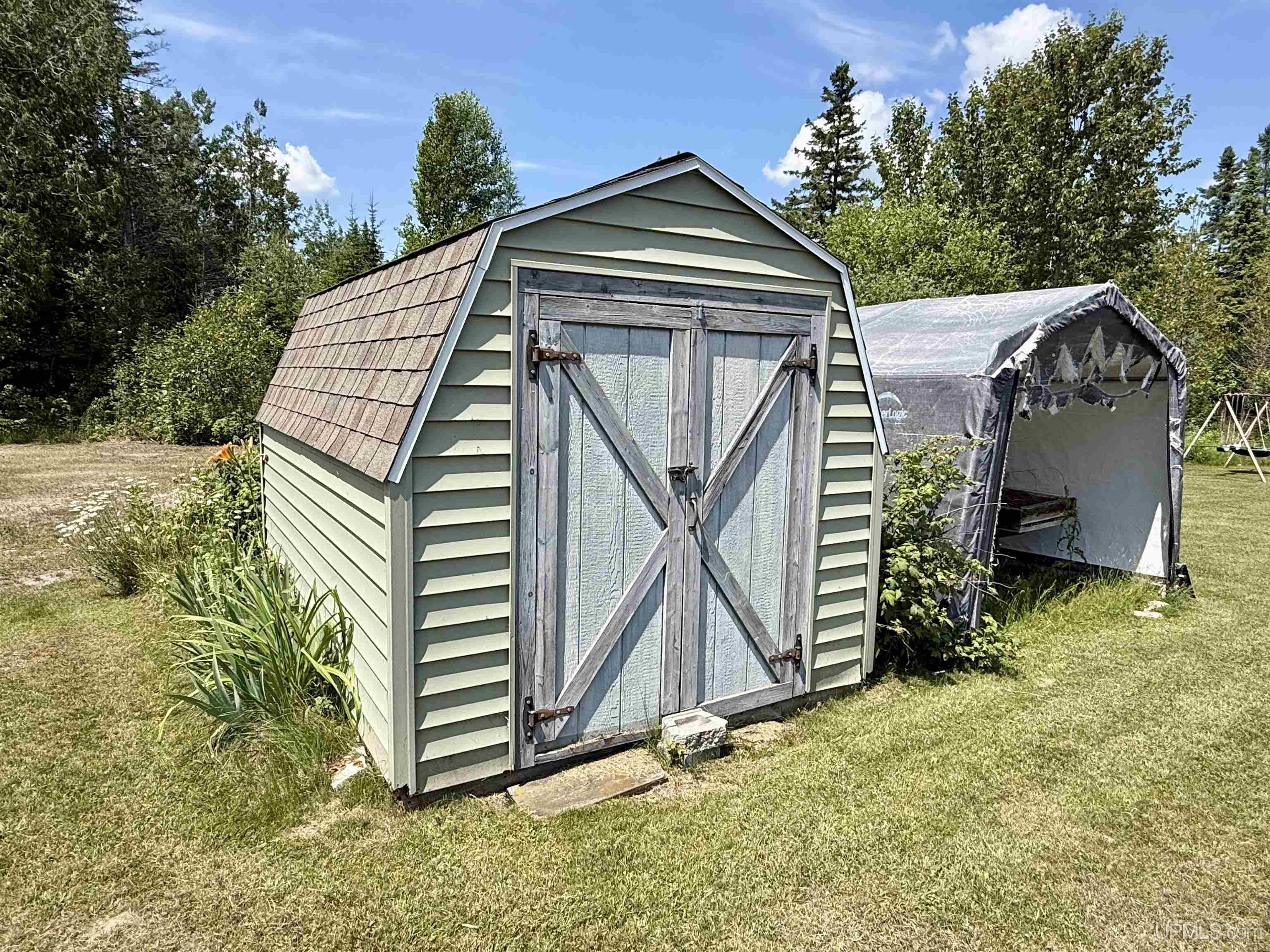 main property photo 43