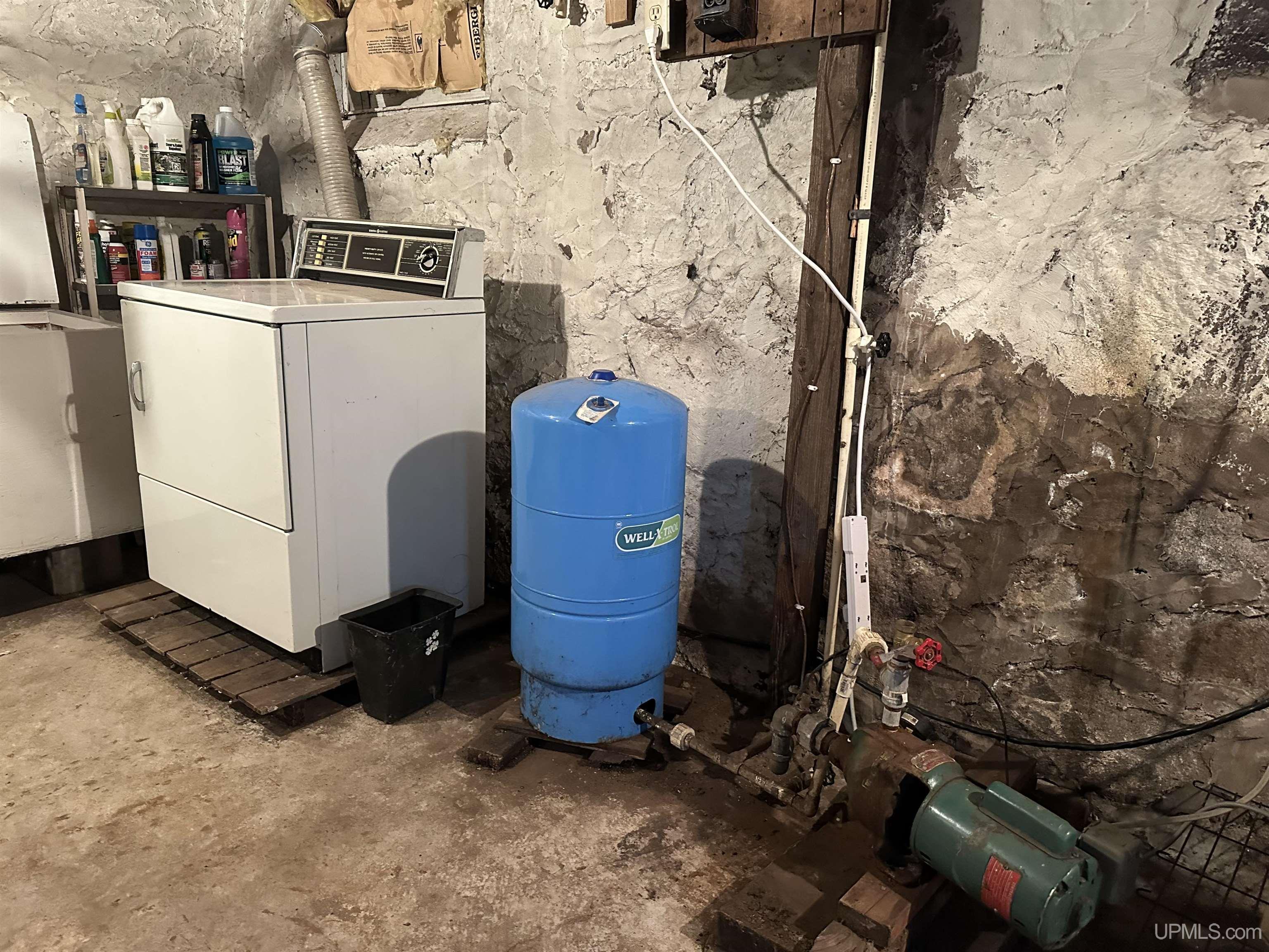 main property photo 43