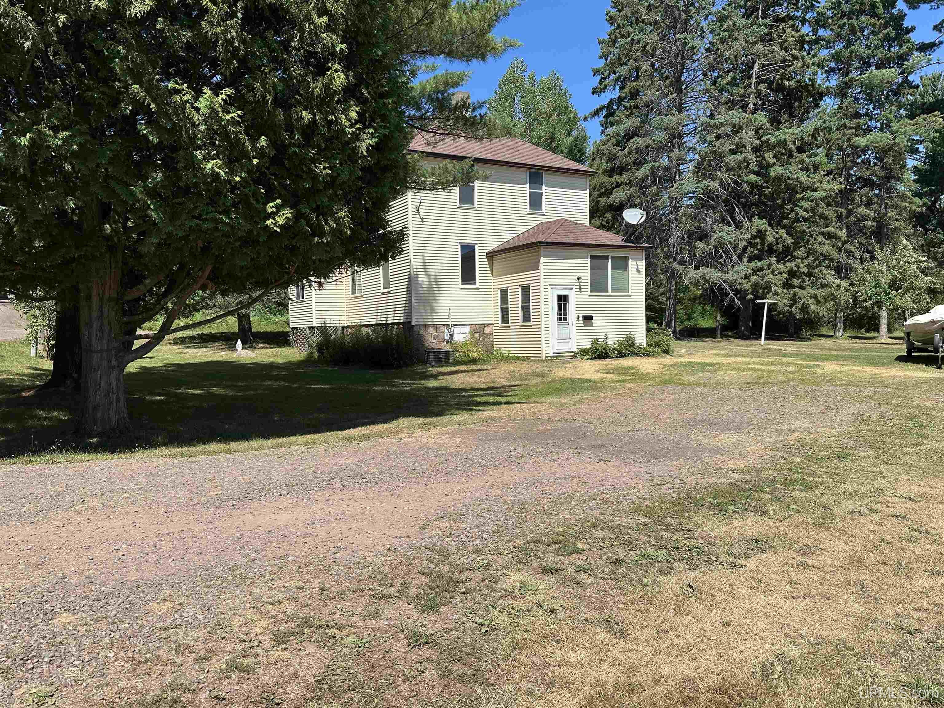 main property photo 44