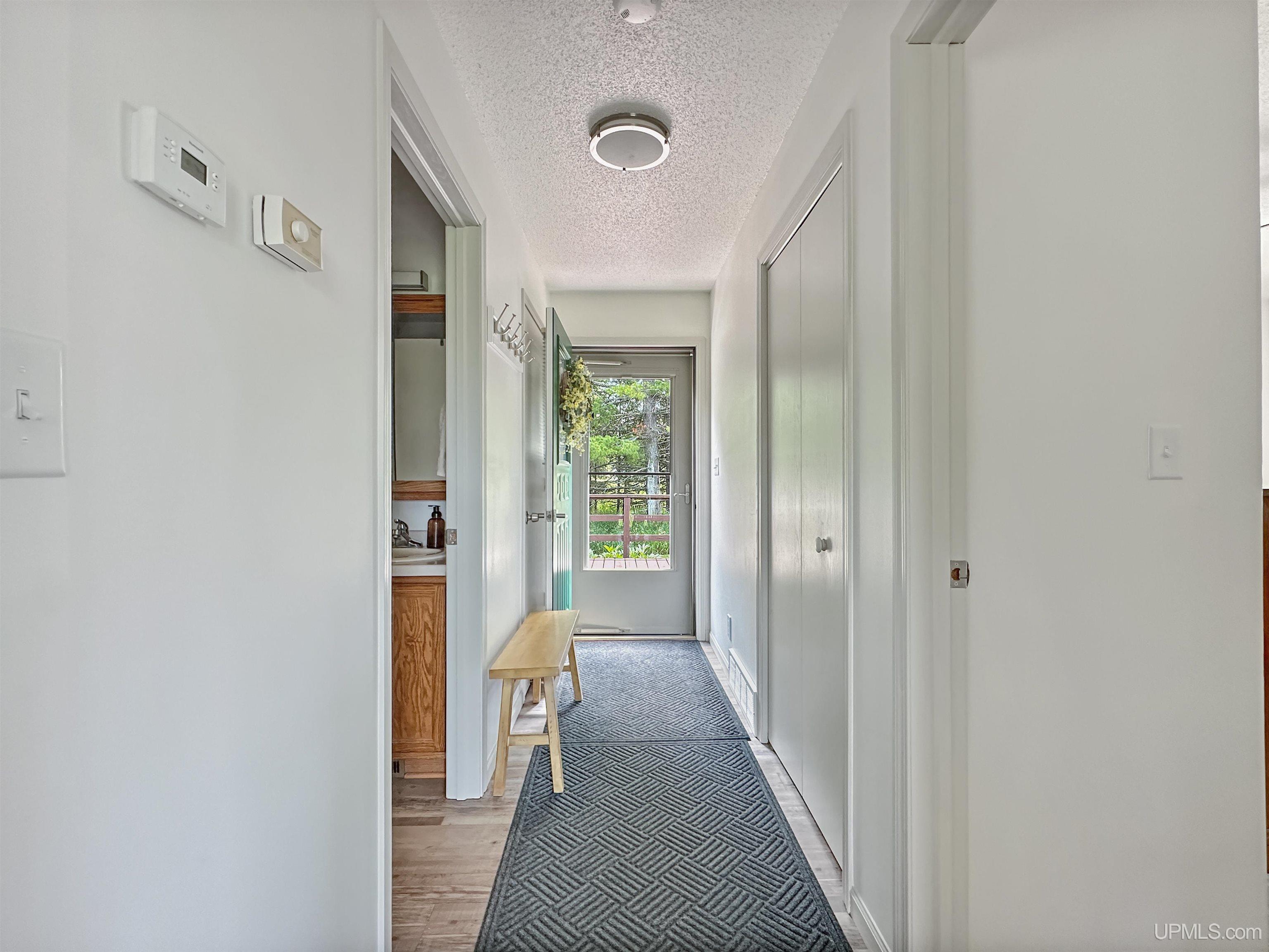 property viewer photo 1