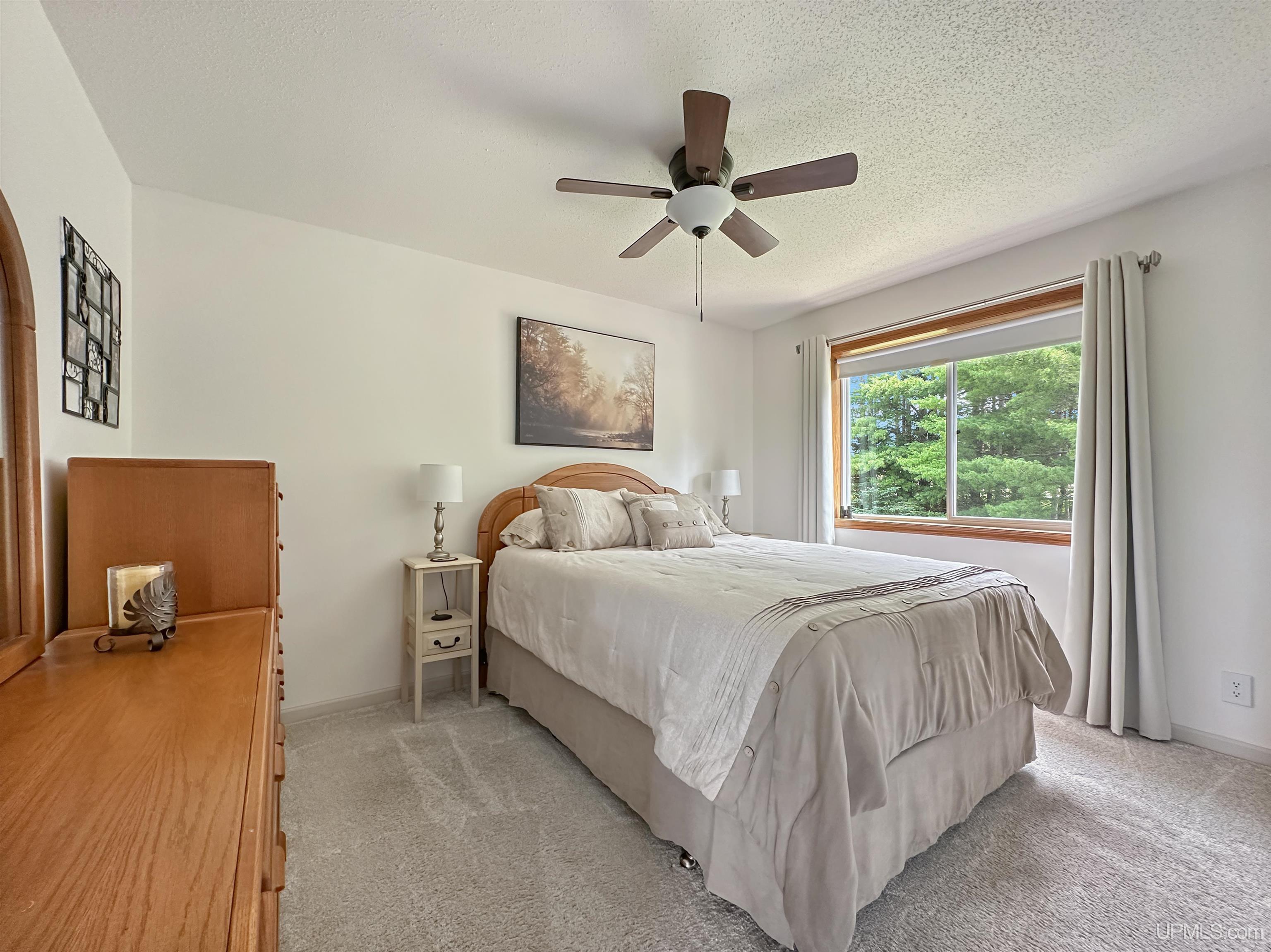 property viewer photo 8