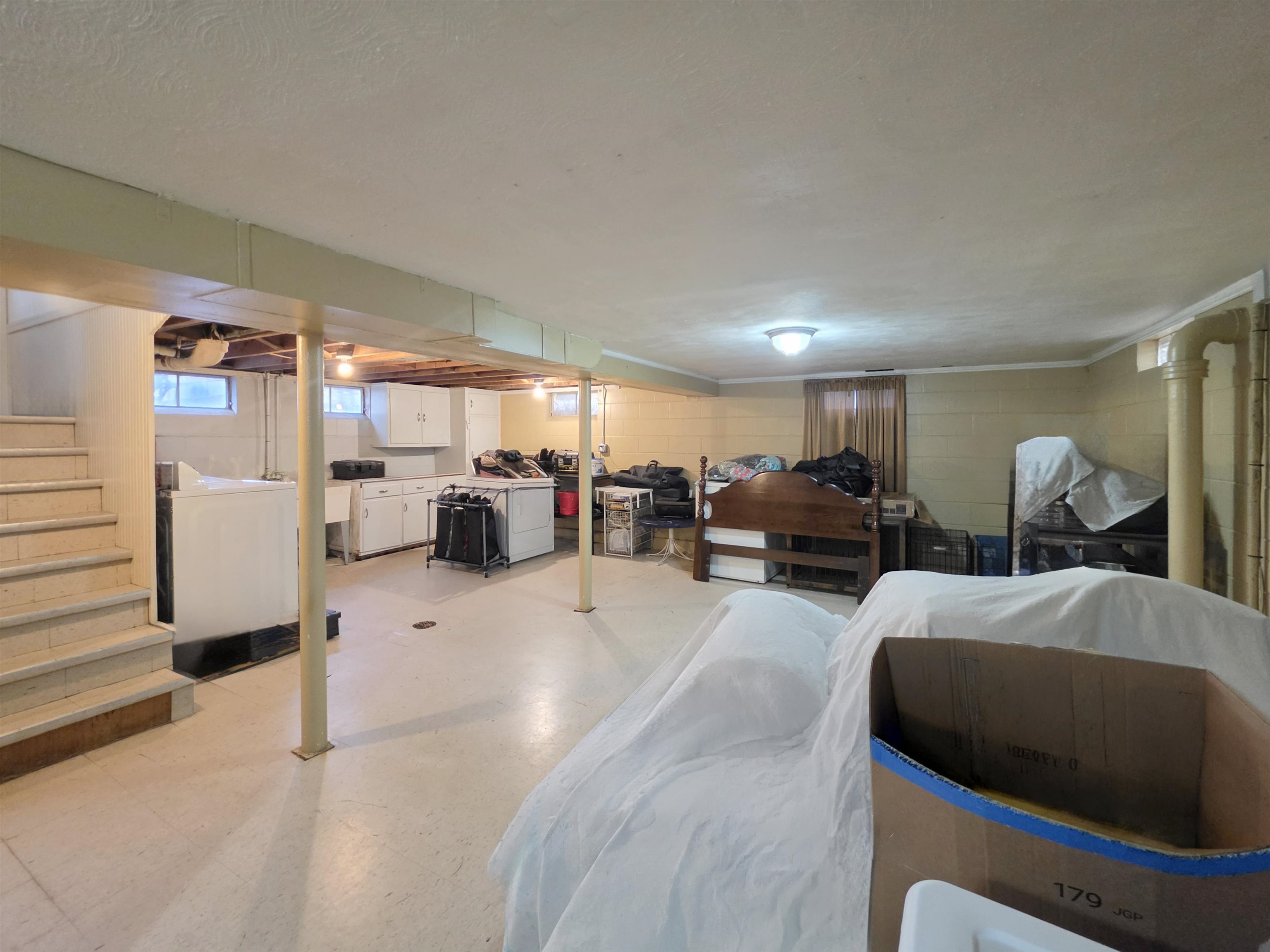 property viewer photo 25