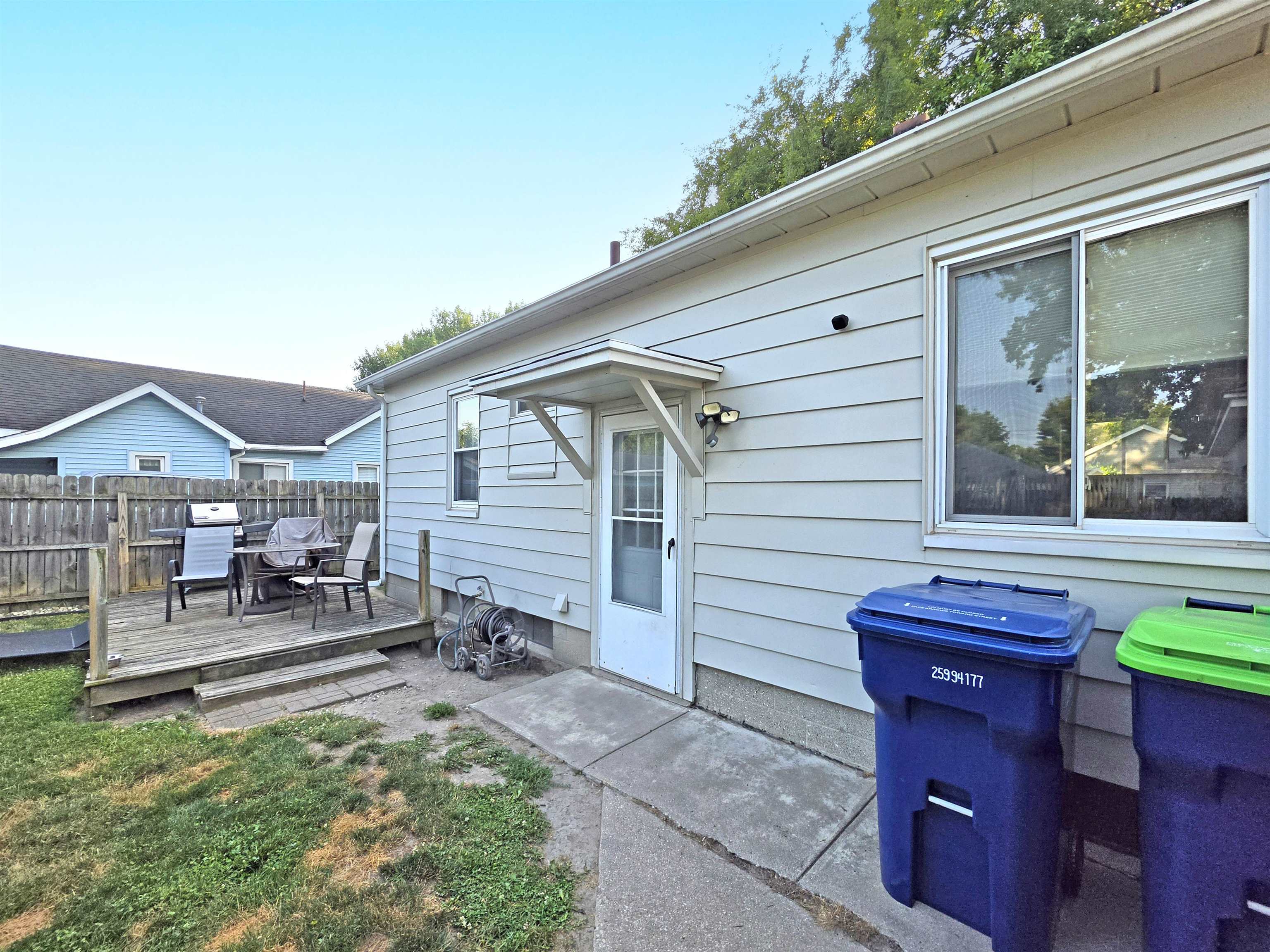 property viewer photo 5