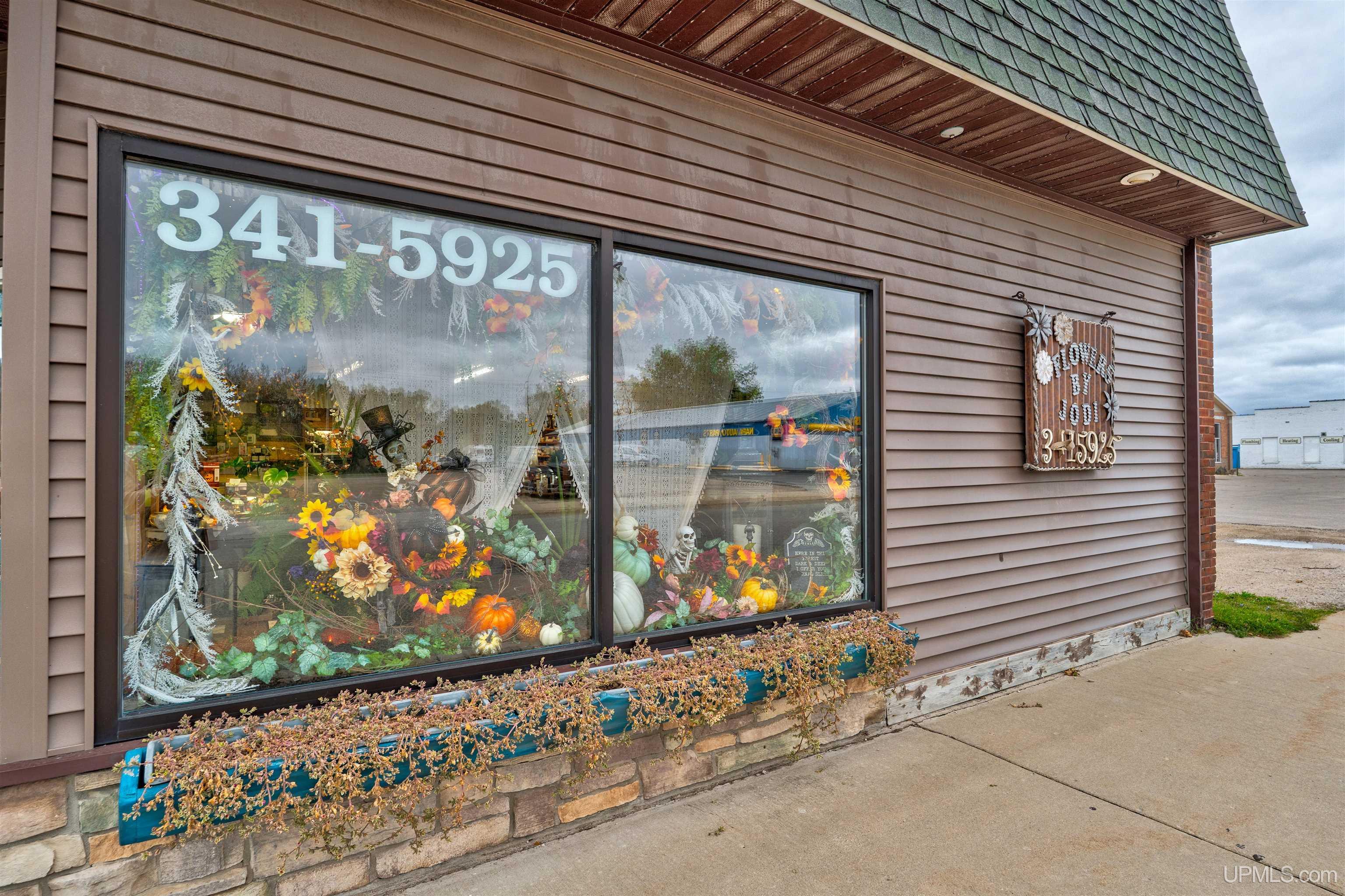 main property photo 14