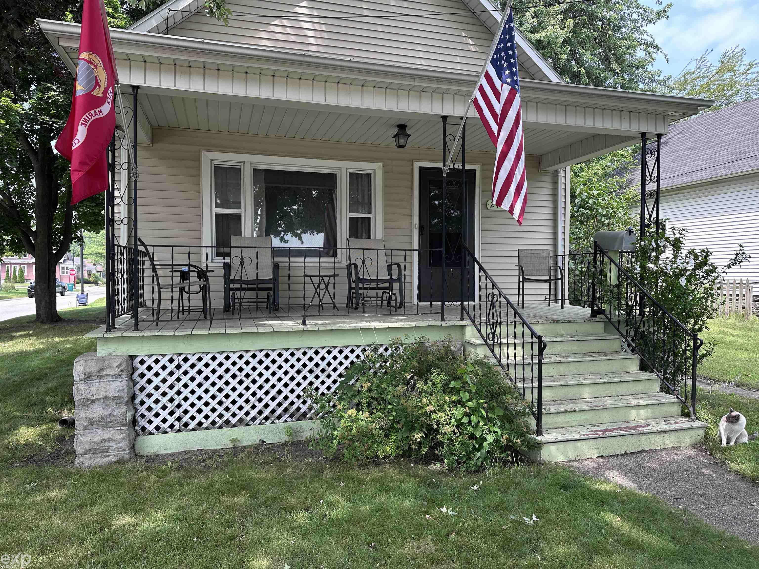 main property photo 11