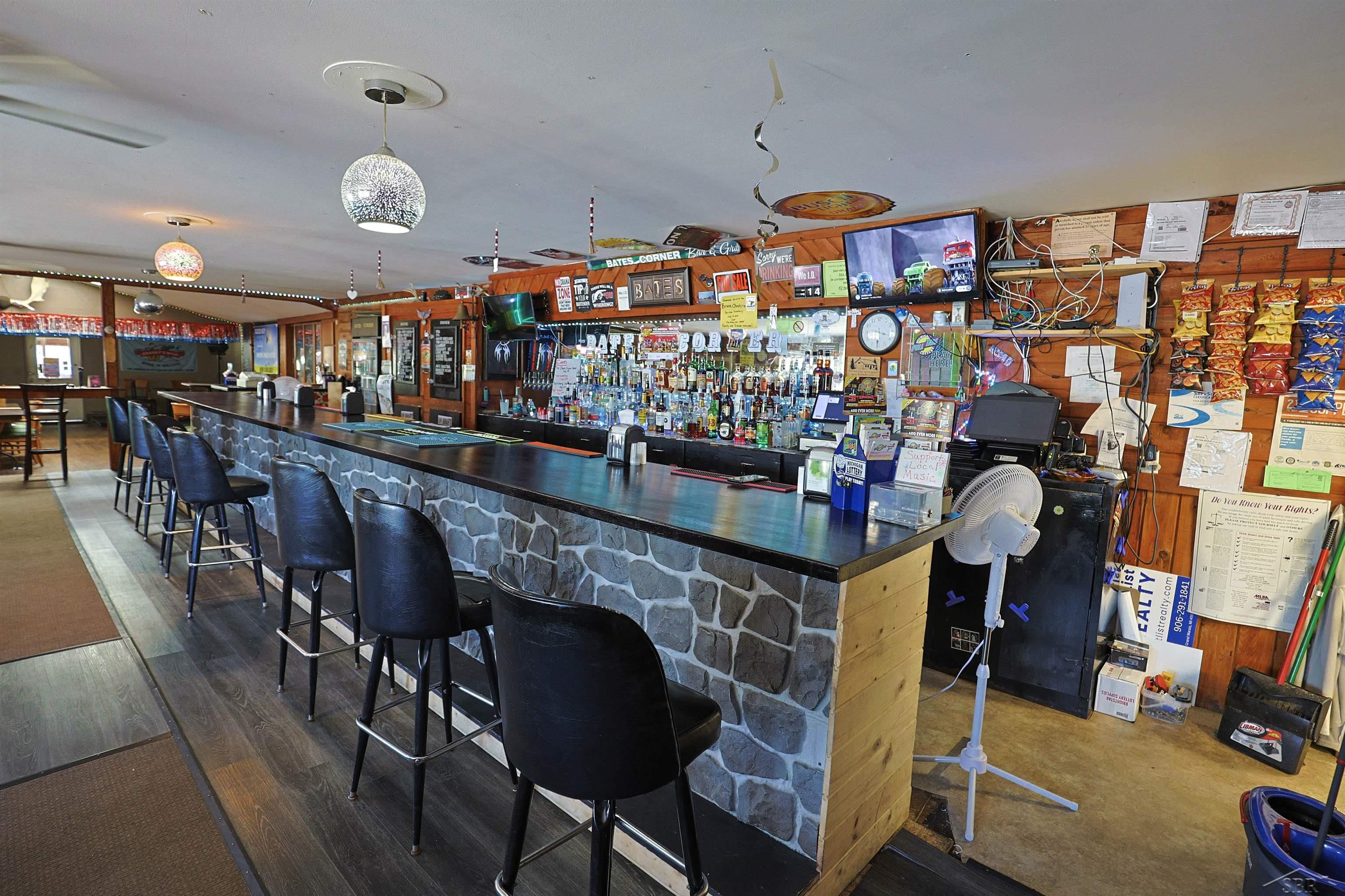 main property photo 50