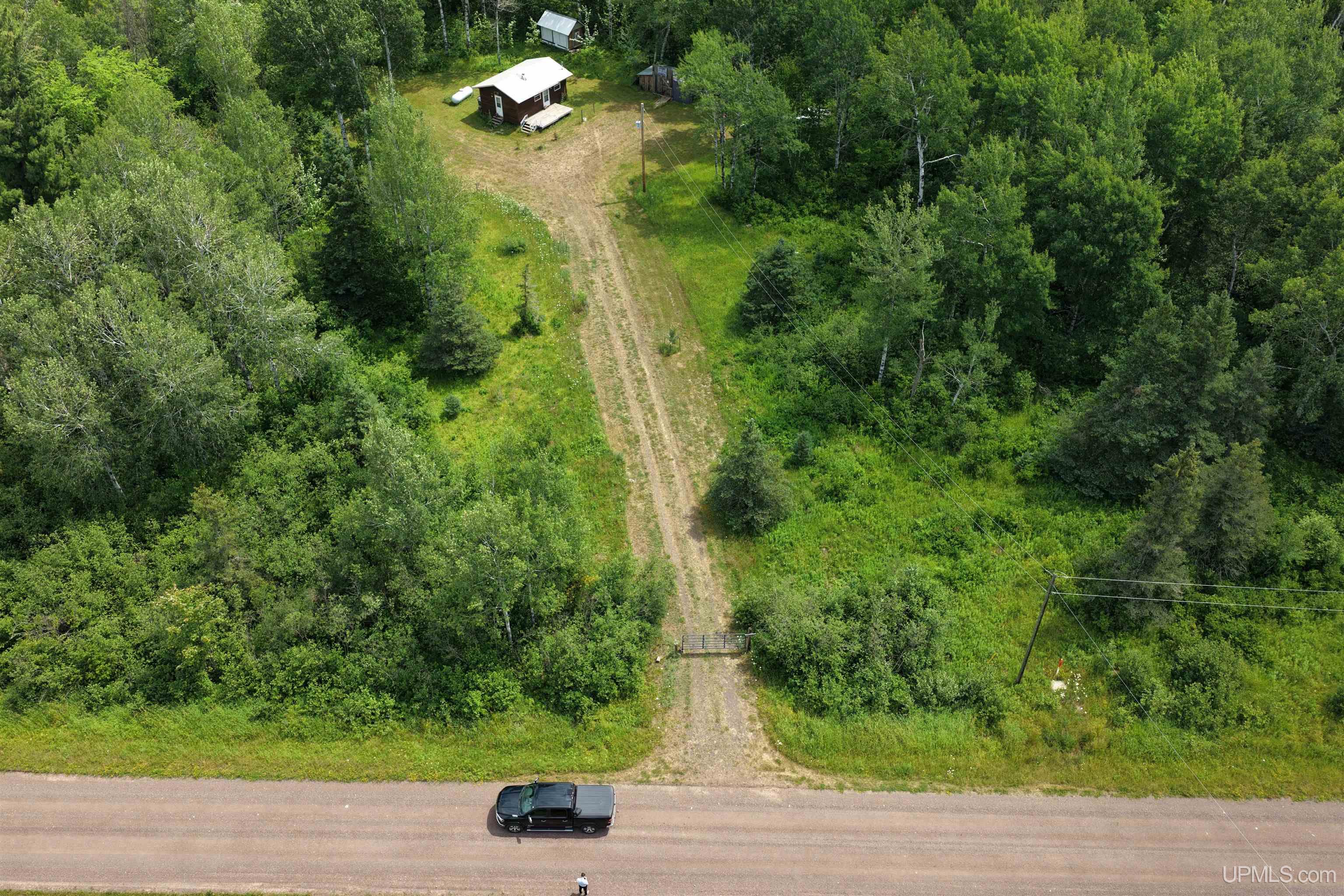 main property photo 19