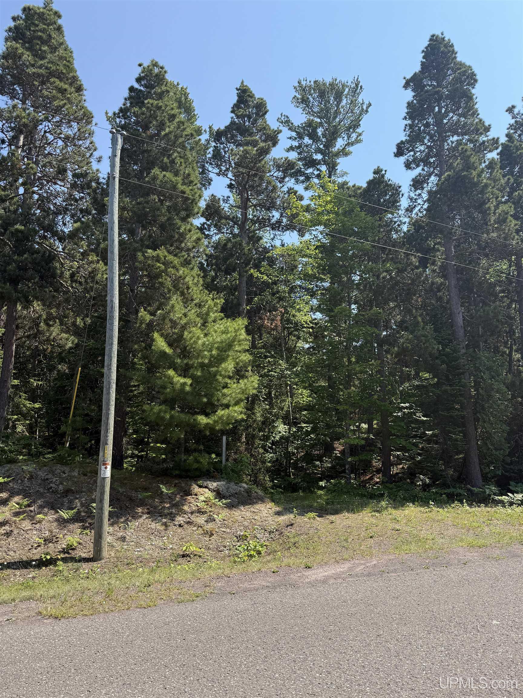 main property photo 11