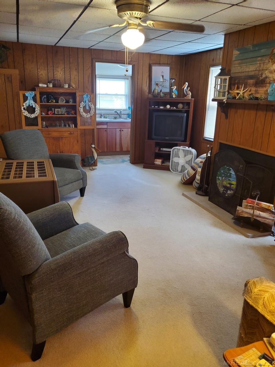main property photo 10