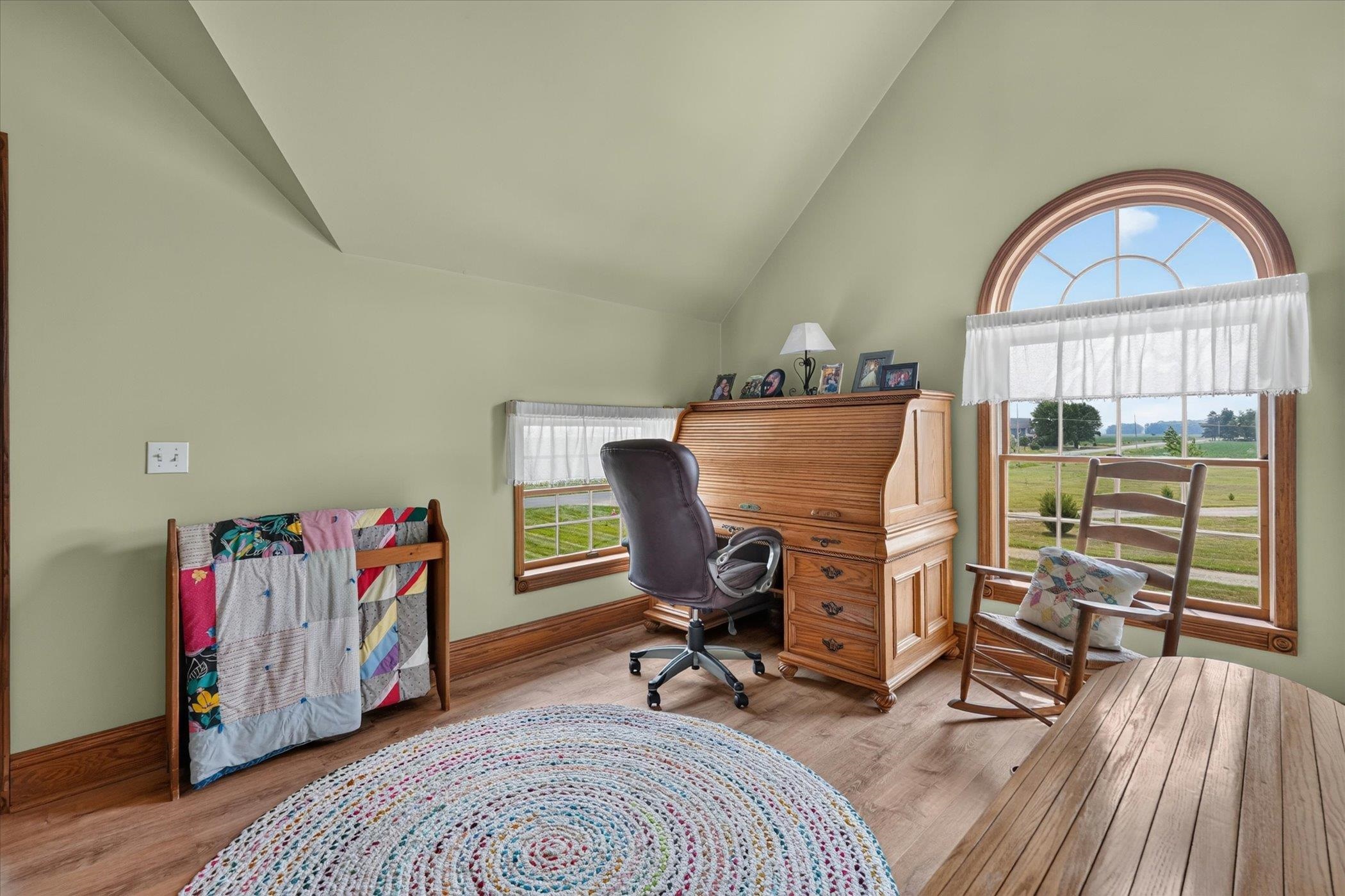 main property photo 28