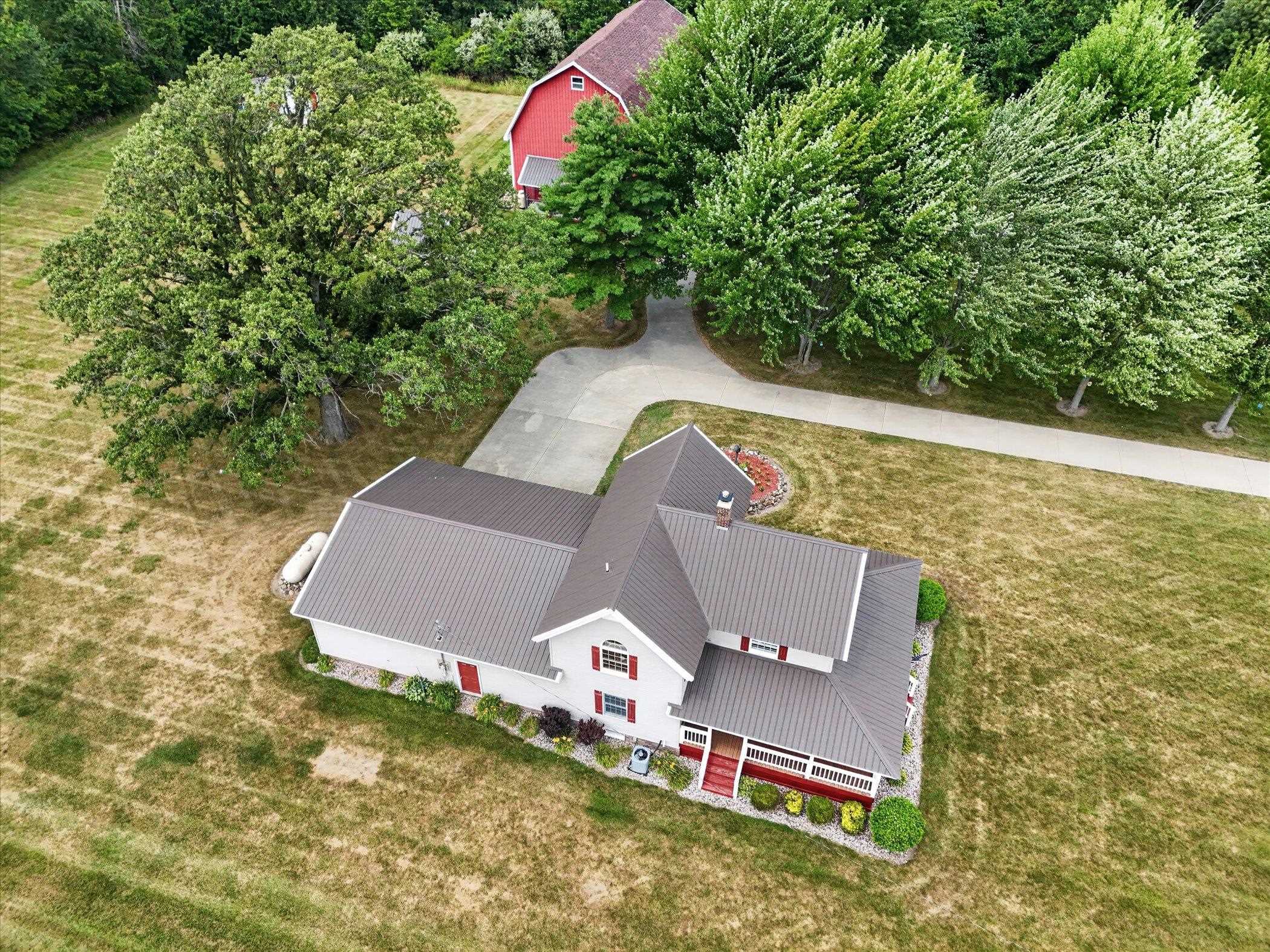 main property photo 59