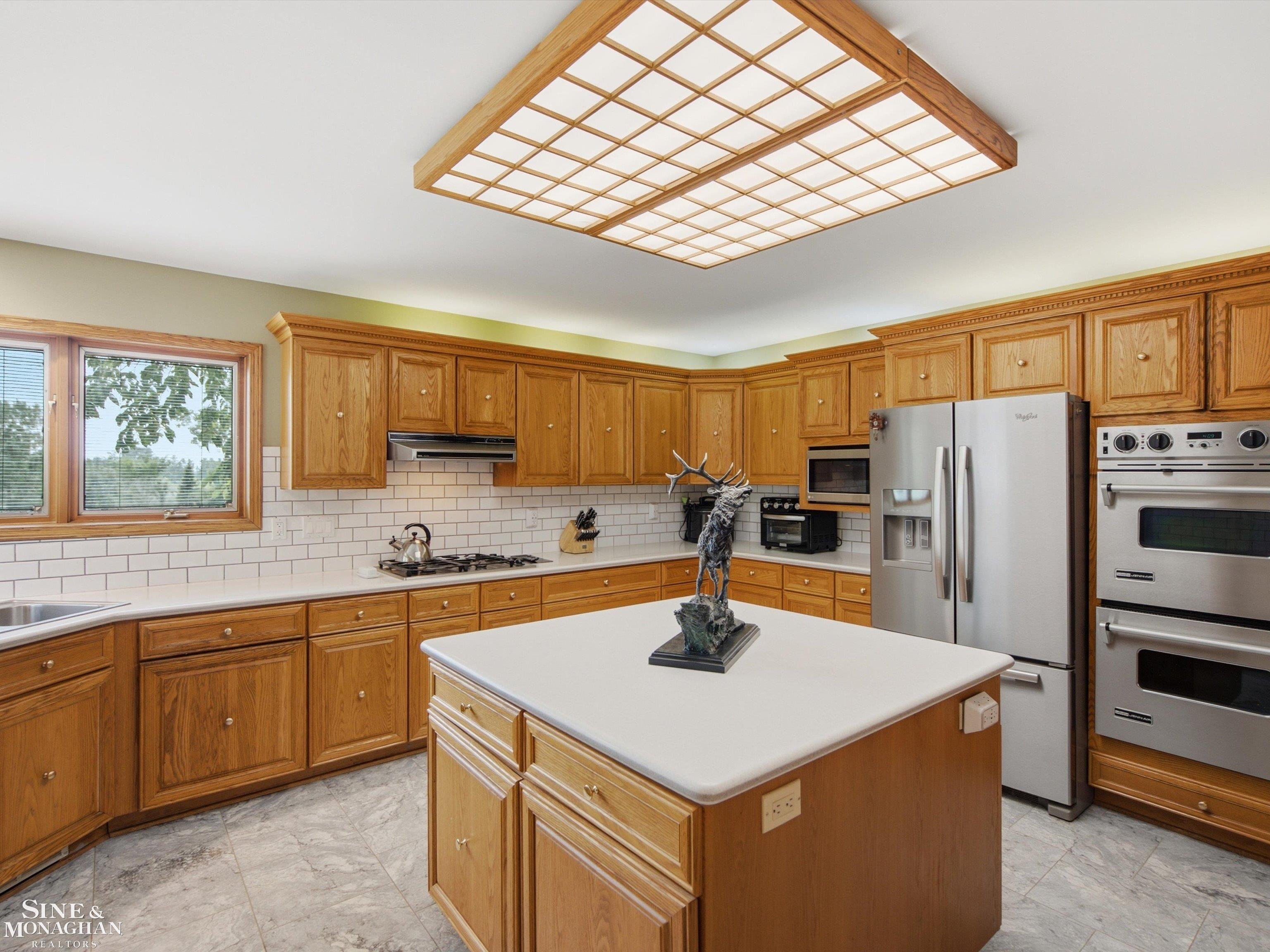 main property photo 21